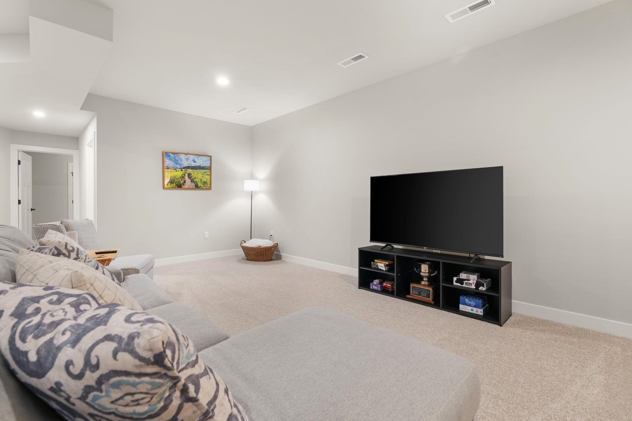 15 Prince Way Unit: 15