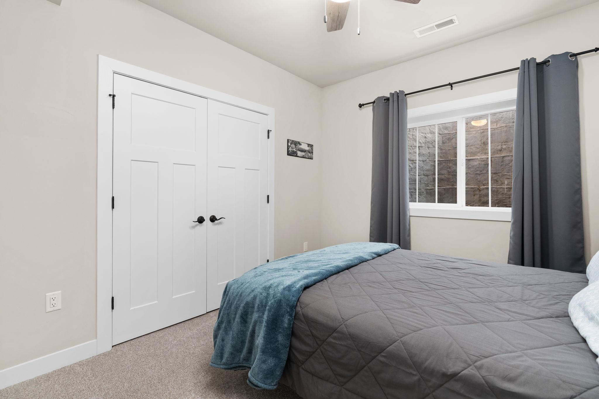 15 Prince Way Unit: 15