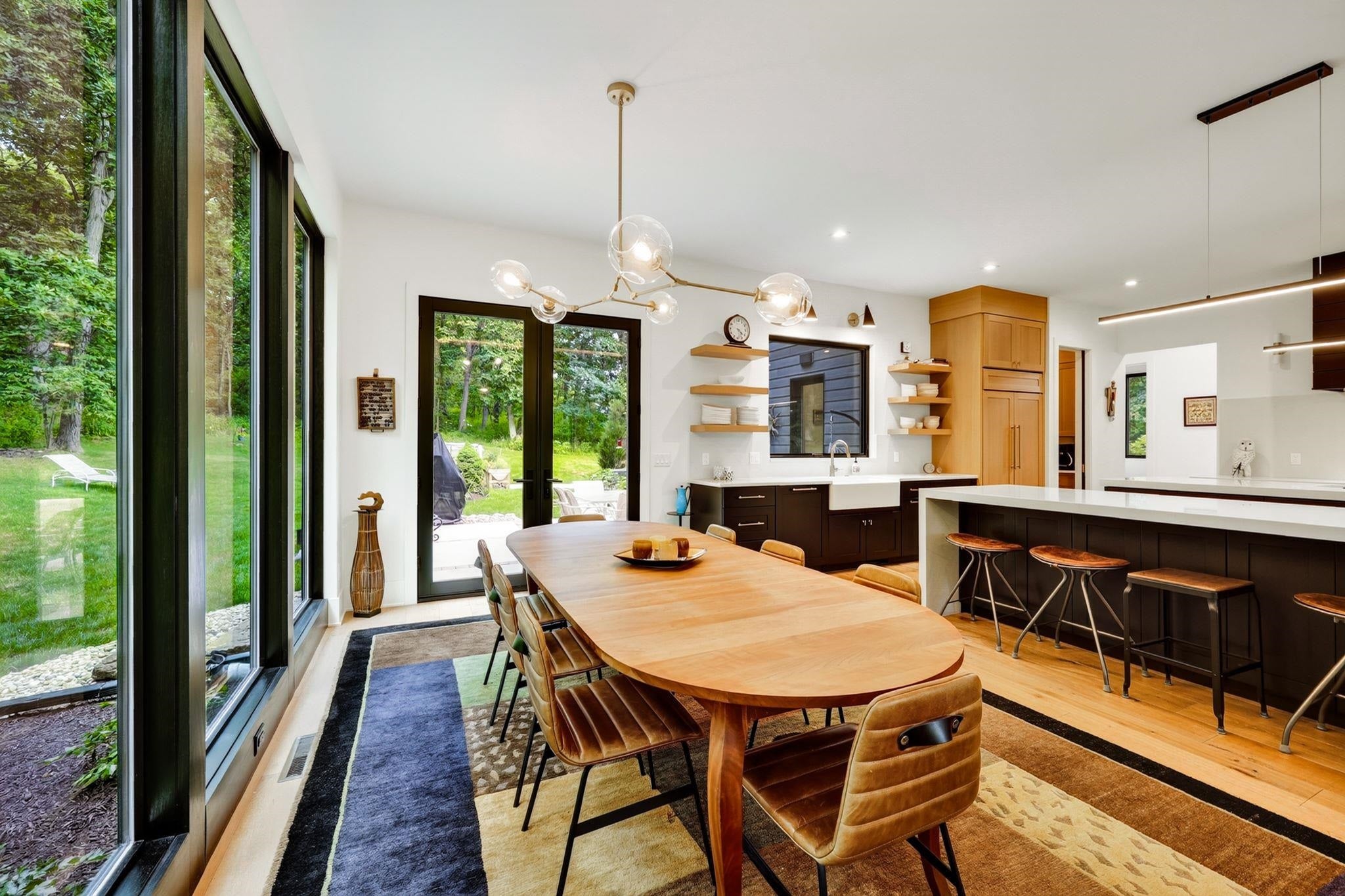 3176 Woodhill Circle