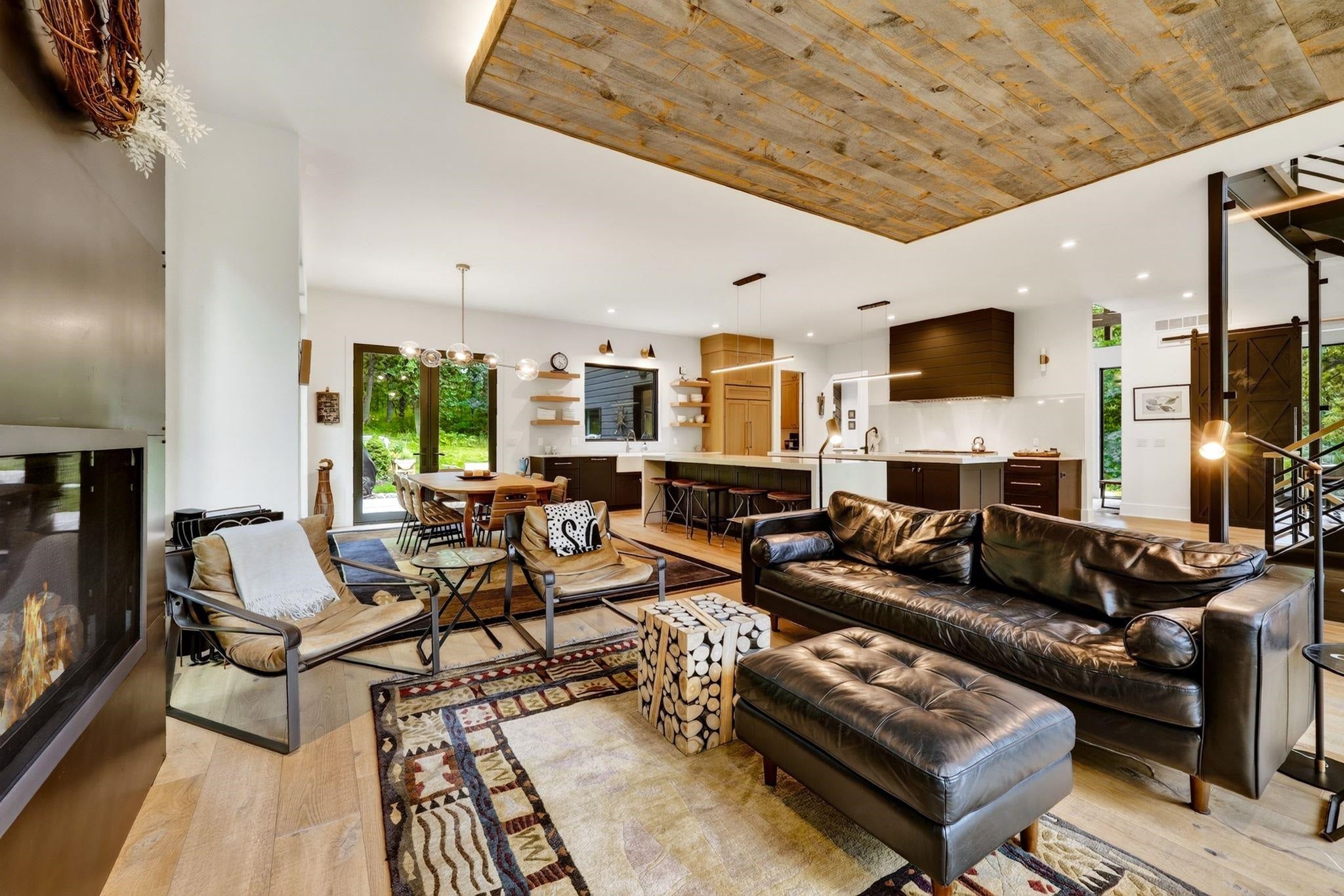 3176 Woodhill Circle