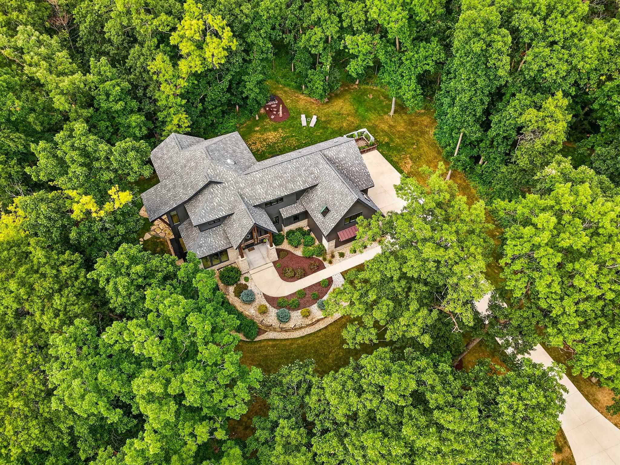 3176 Woodhill Circle