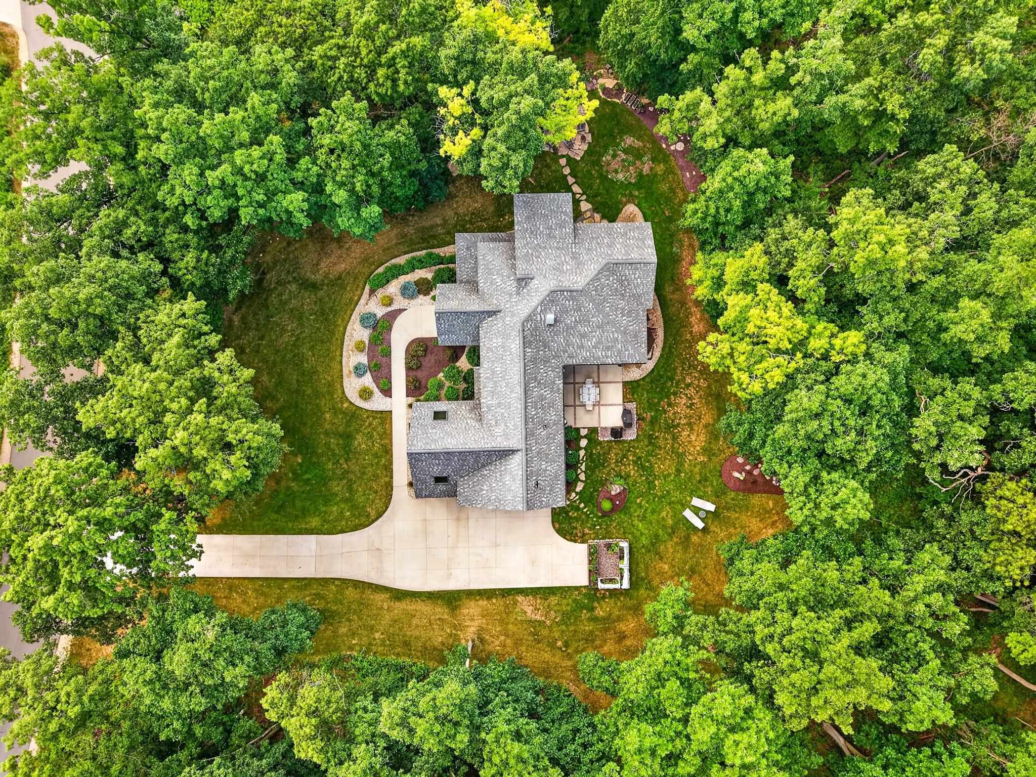 3176 Woodhill Circle