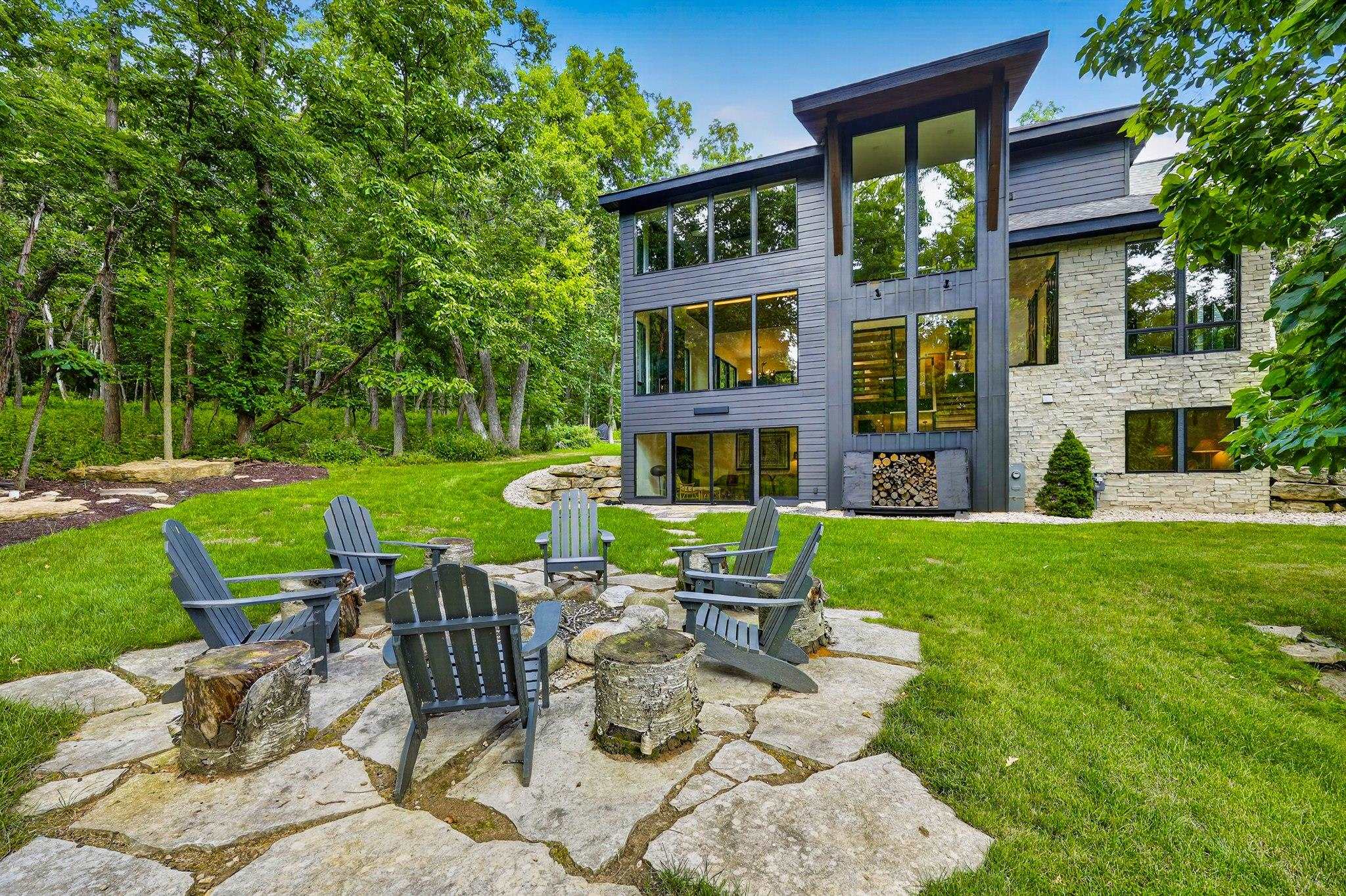 3176 Woodhill Circle