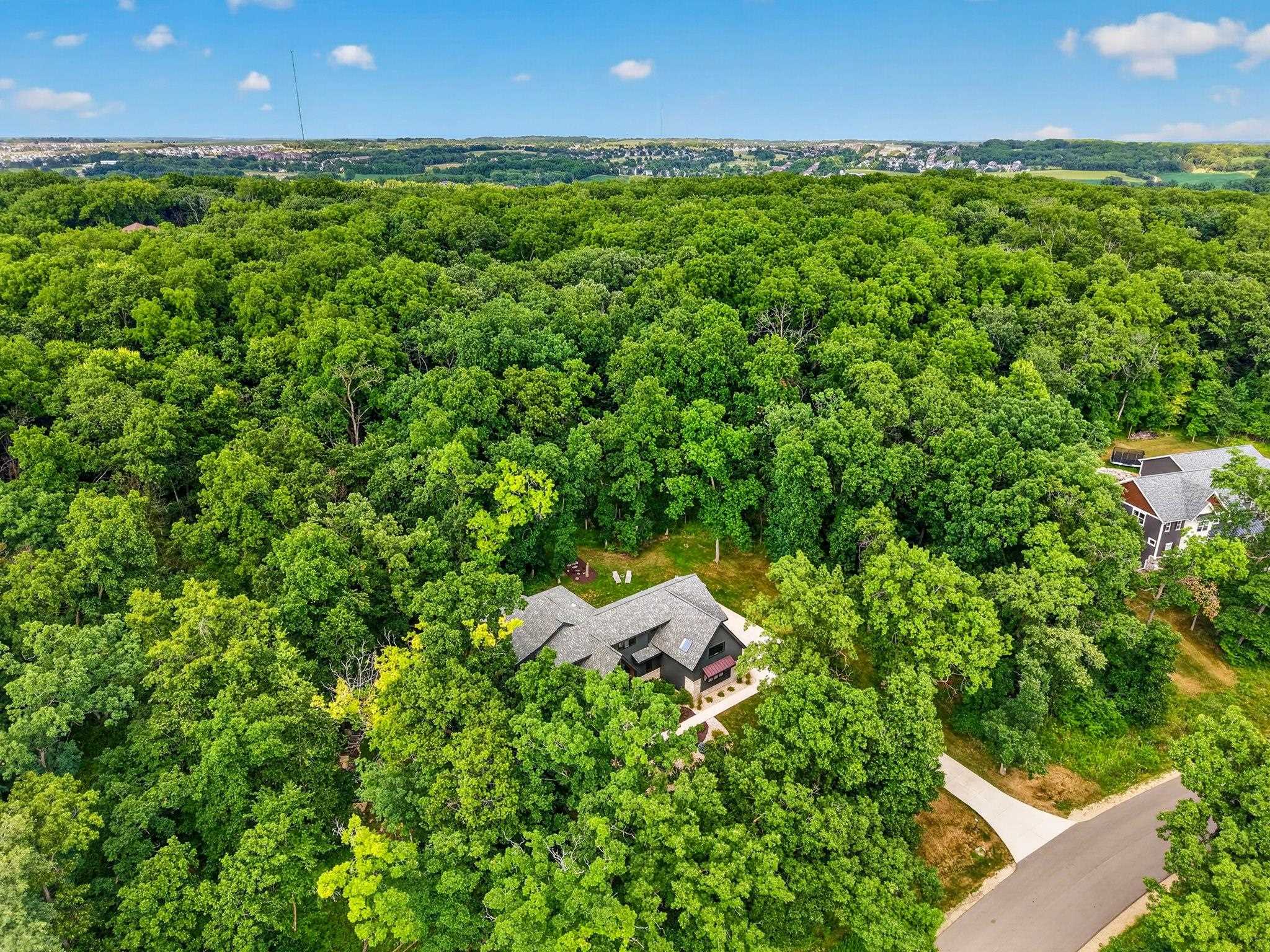 3176 Woodhill Circle