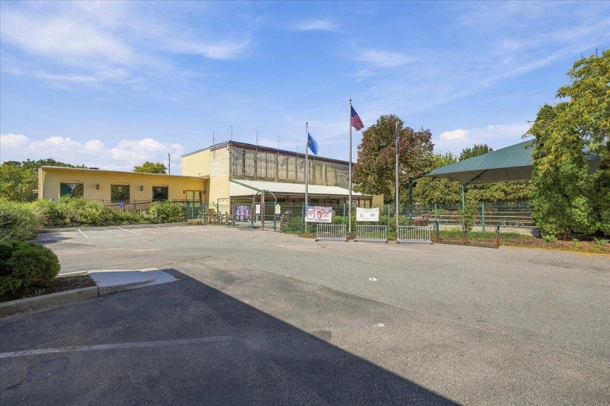 7777 Elmwood Avenue Unit: 208