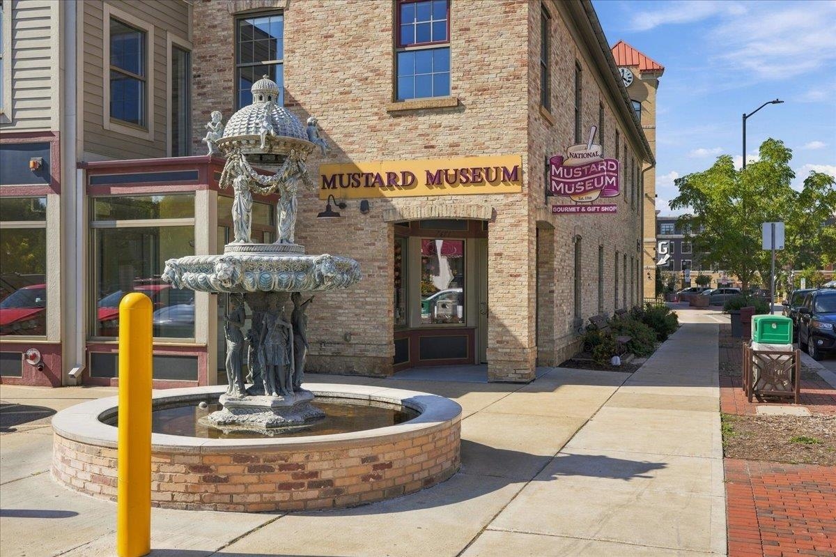 7777 Elmwood Avenue Unit: 208