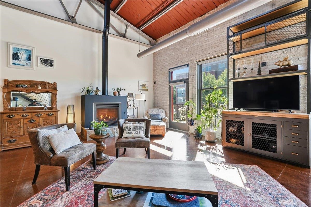 7777 Elmwood Avenue Unit: 208