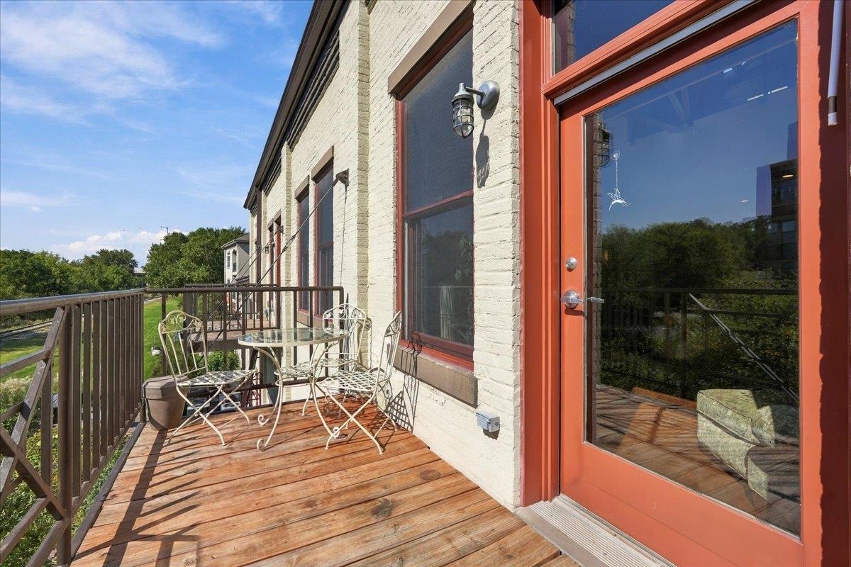 7777 Elmwood Avenue Unit: 208