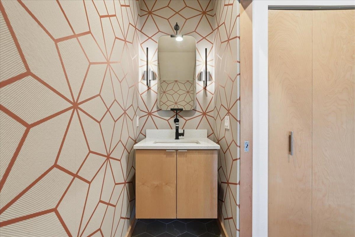 7777 Elmwood Avenue Unit: 208