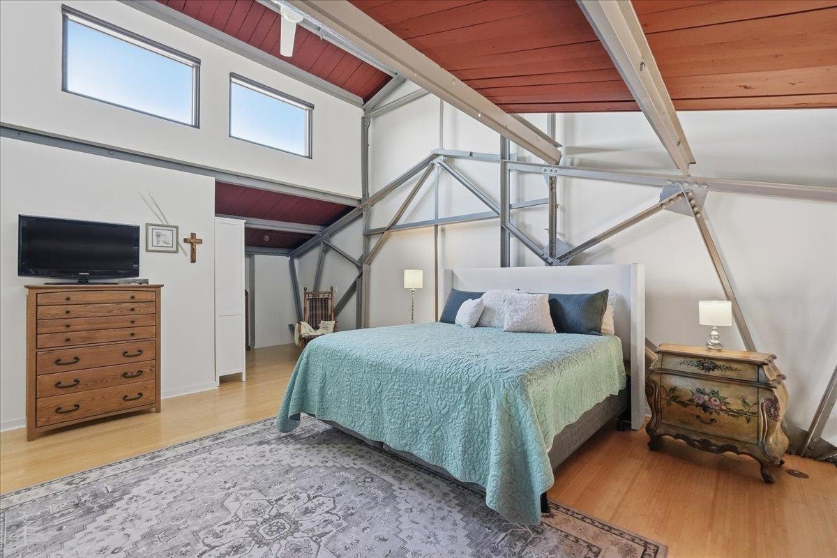 7777 Elmwood Avenue Unit: 208