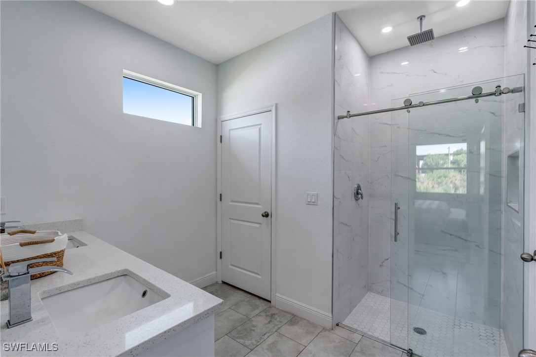 8006 Buttercup CIR