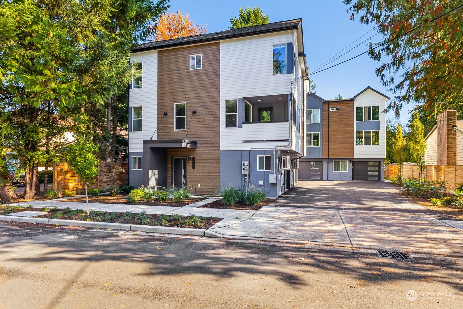 18030 2nd Avenue NE Unit: B
