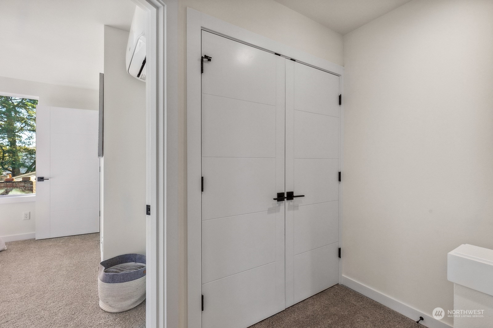 18030 2nd Avenue NE Unit: B