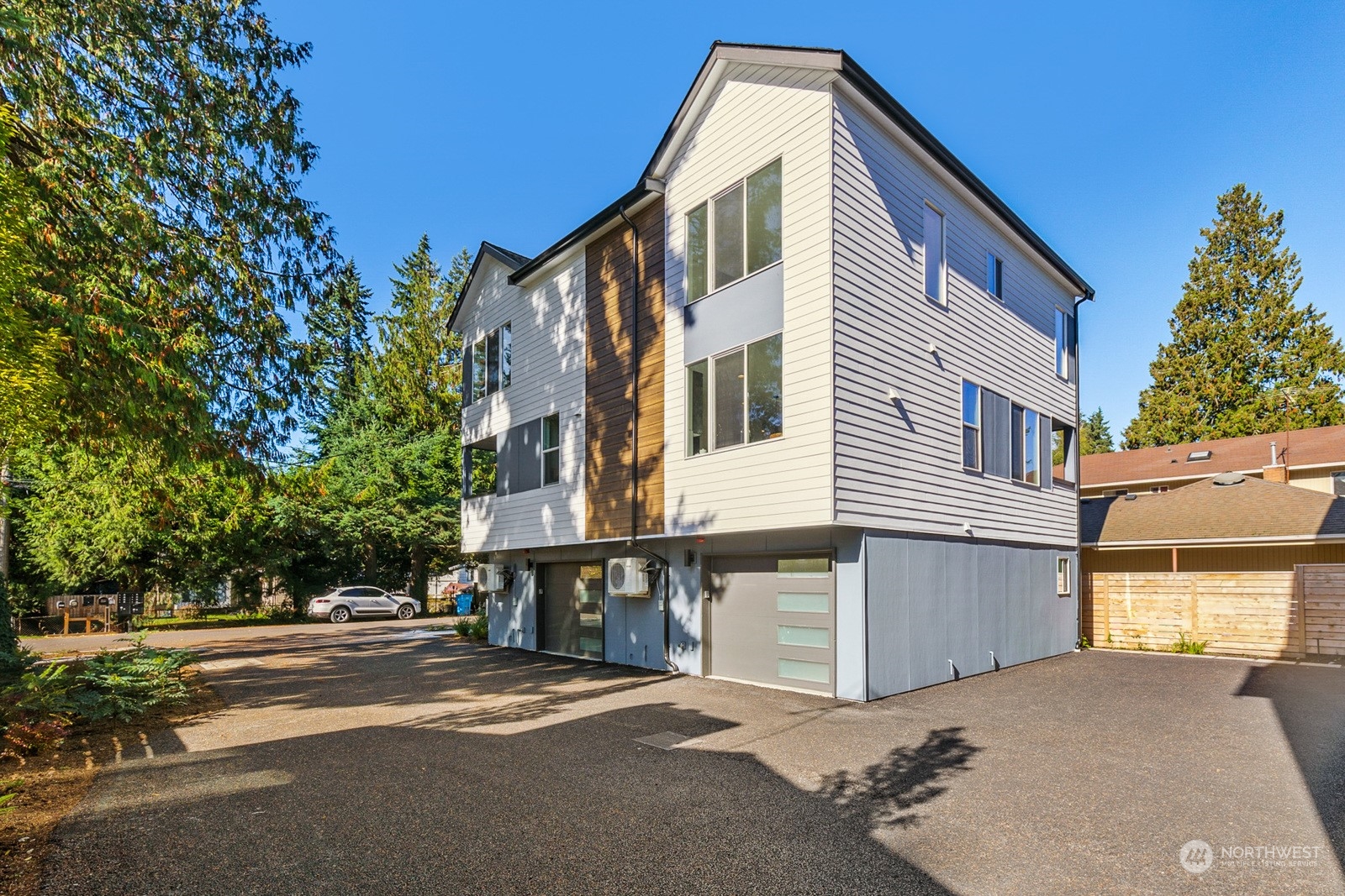 18030 2nd Avenue NE Unit: B