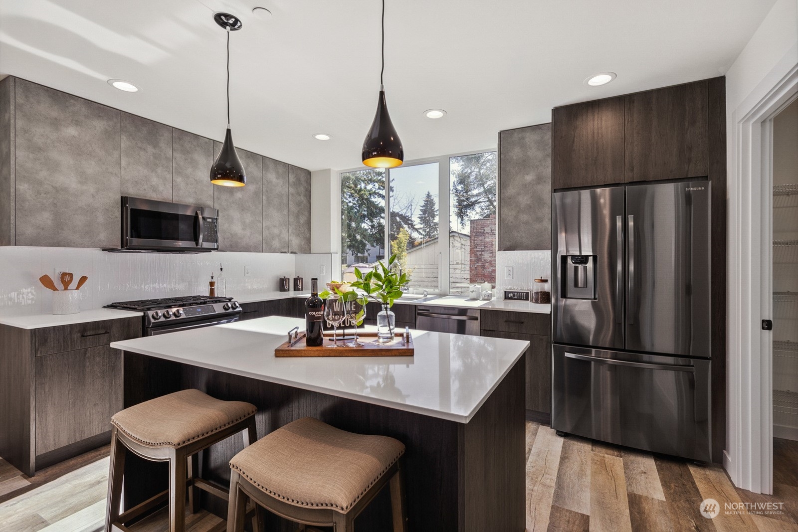 18030 2nd Avenue NE Unit: B
