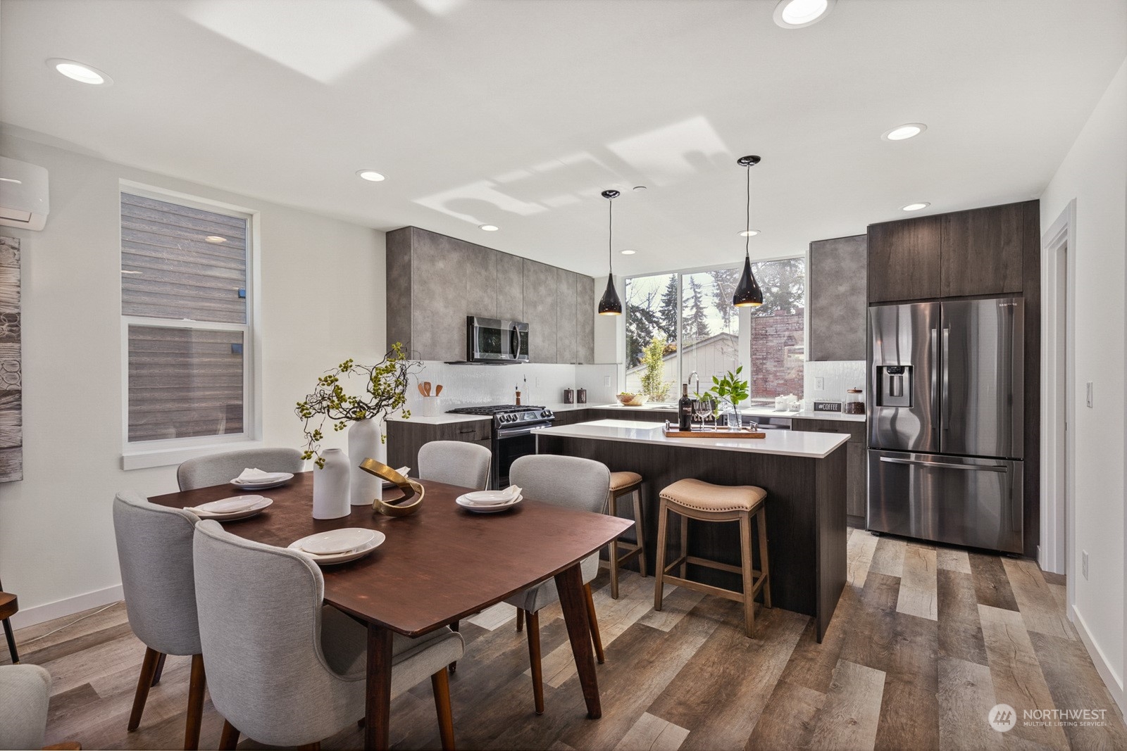 18030 2nd Avenue NE Unit: B