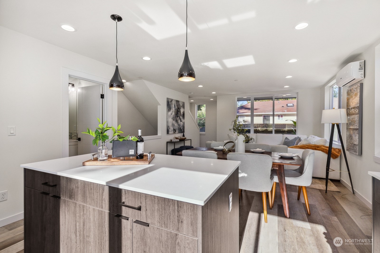 18030 2nd Avenue NE Unit: B