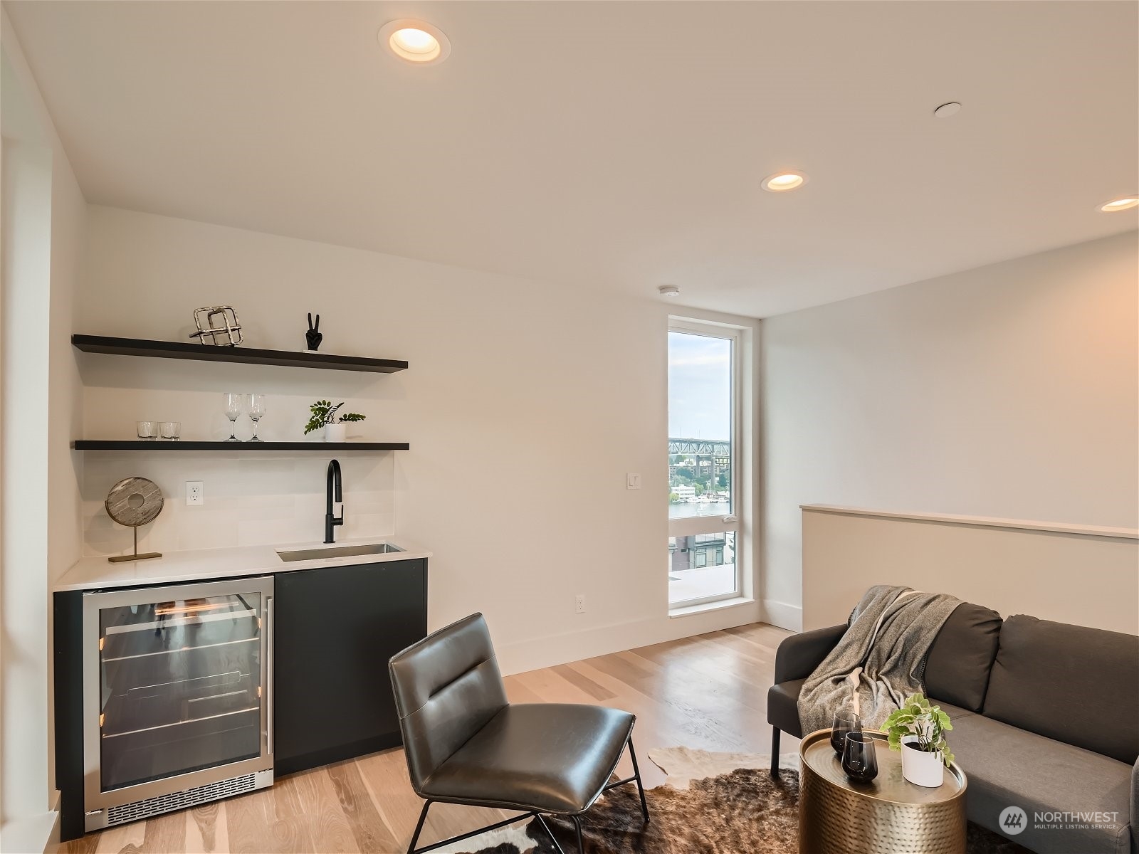 3959 1st Avenue NE Unit: B