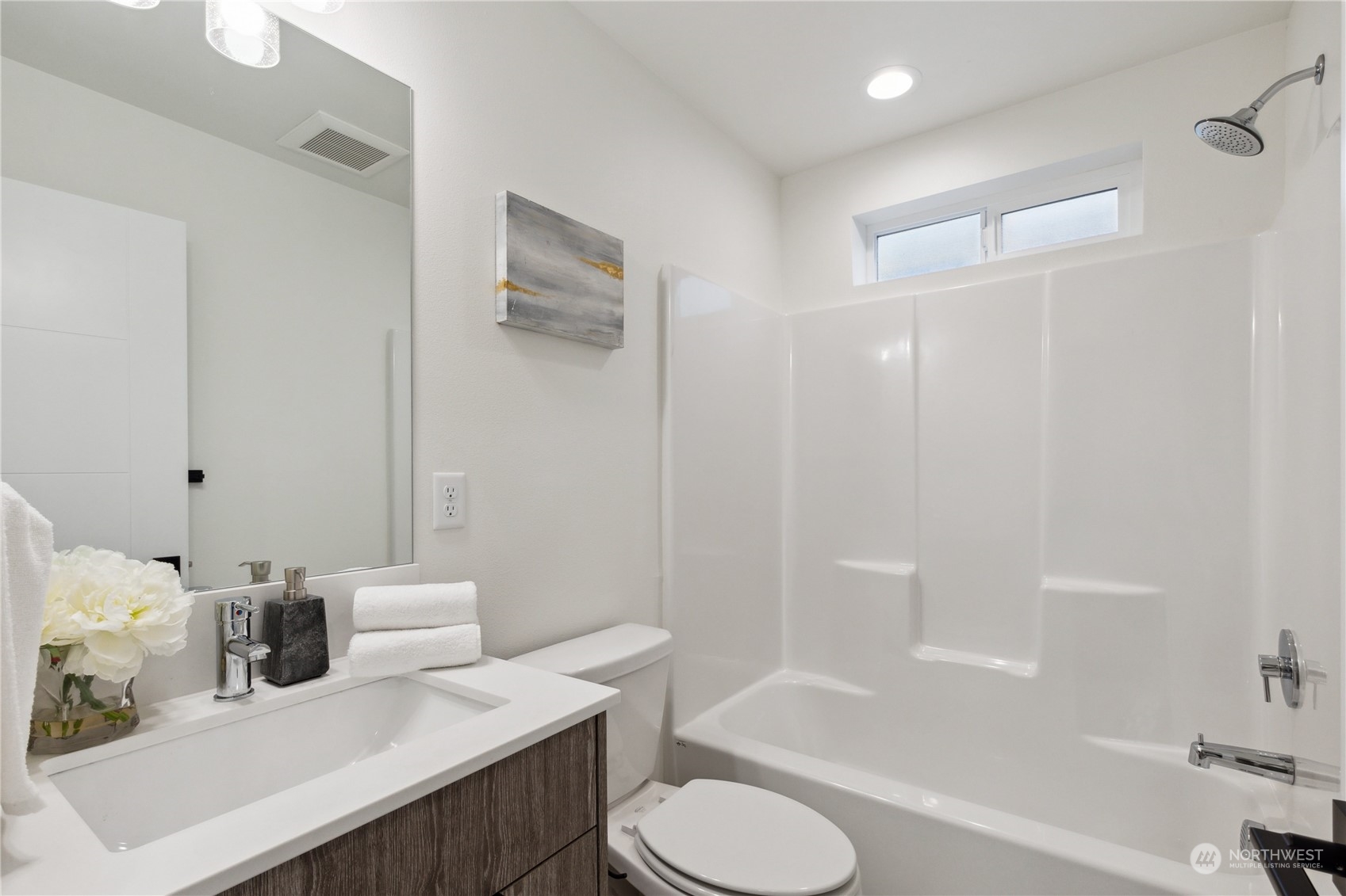 18032 2nd Avenue NE Unit: C