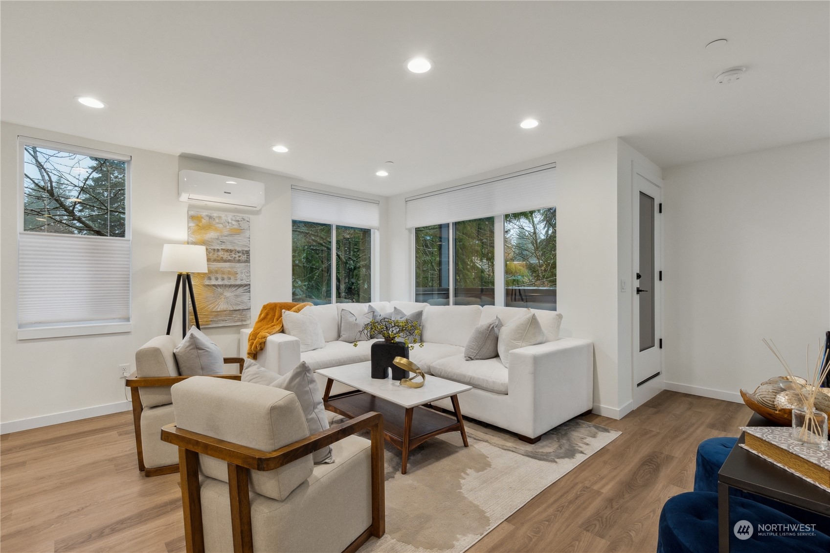 18032 2nd Avenue NE Unit: C