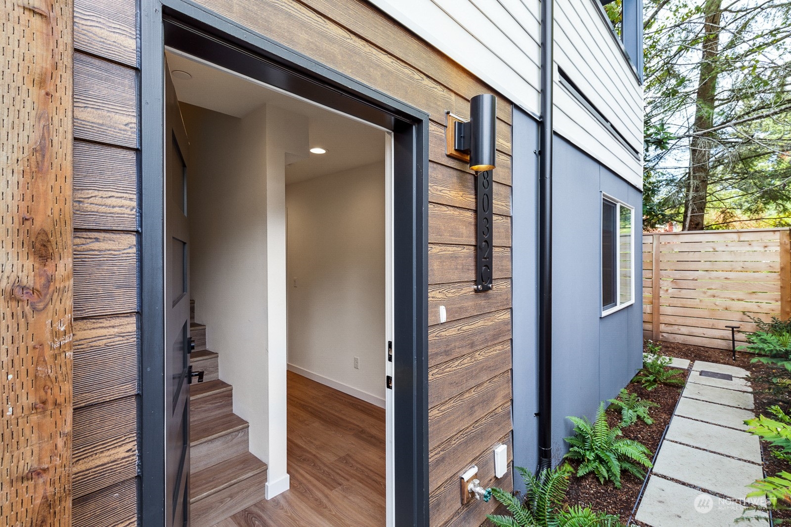 18032 2nd Avenue NE Unit: C