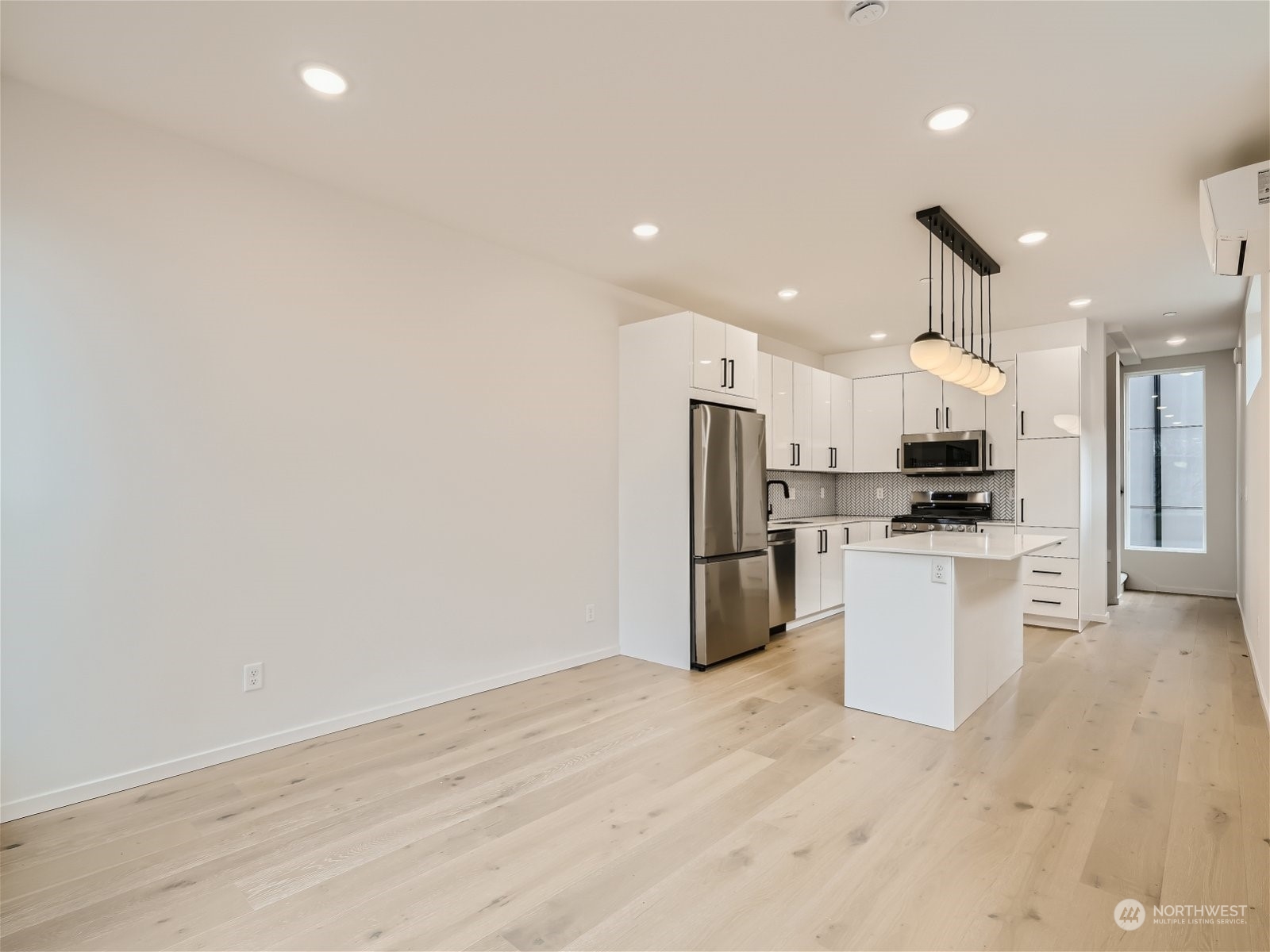 1110 33rd Avenue Unit: A