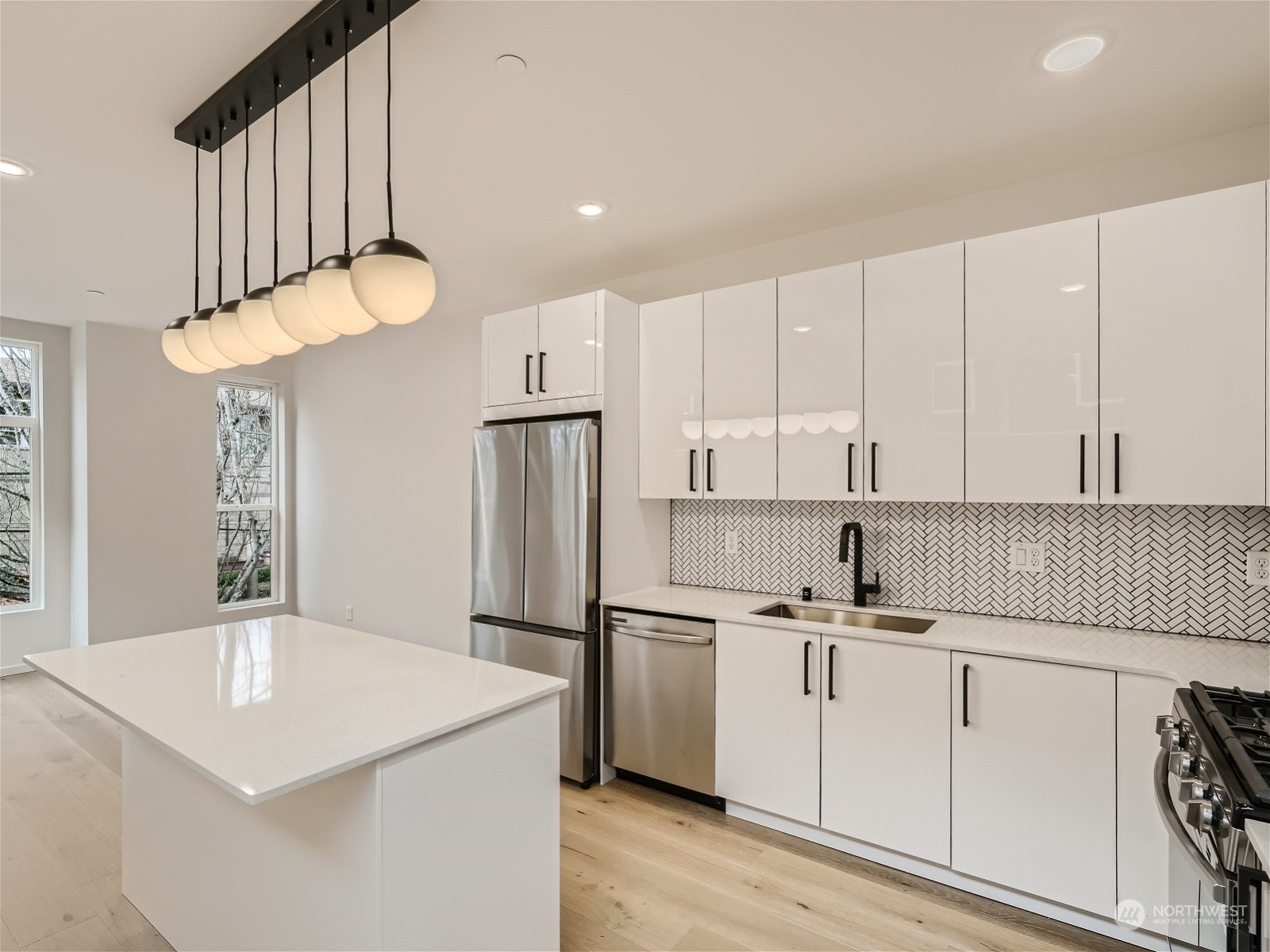 1110 33rd Avenue Unit: A