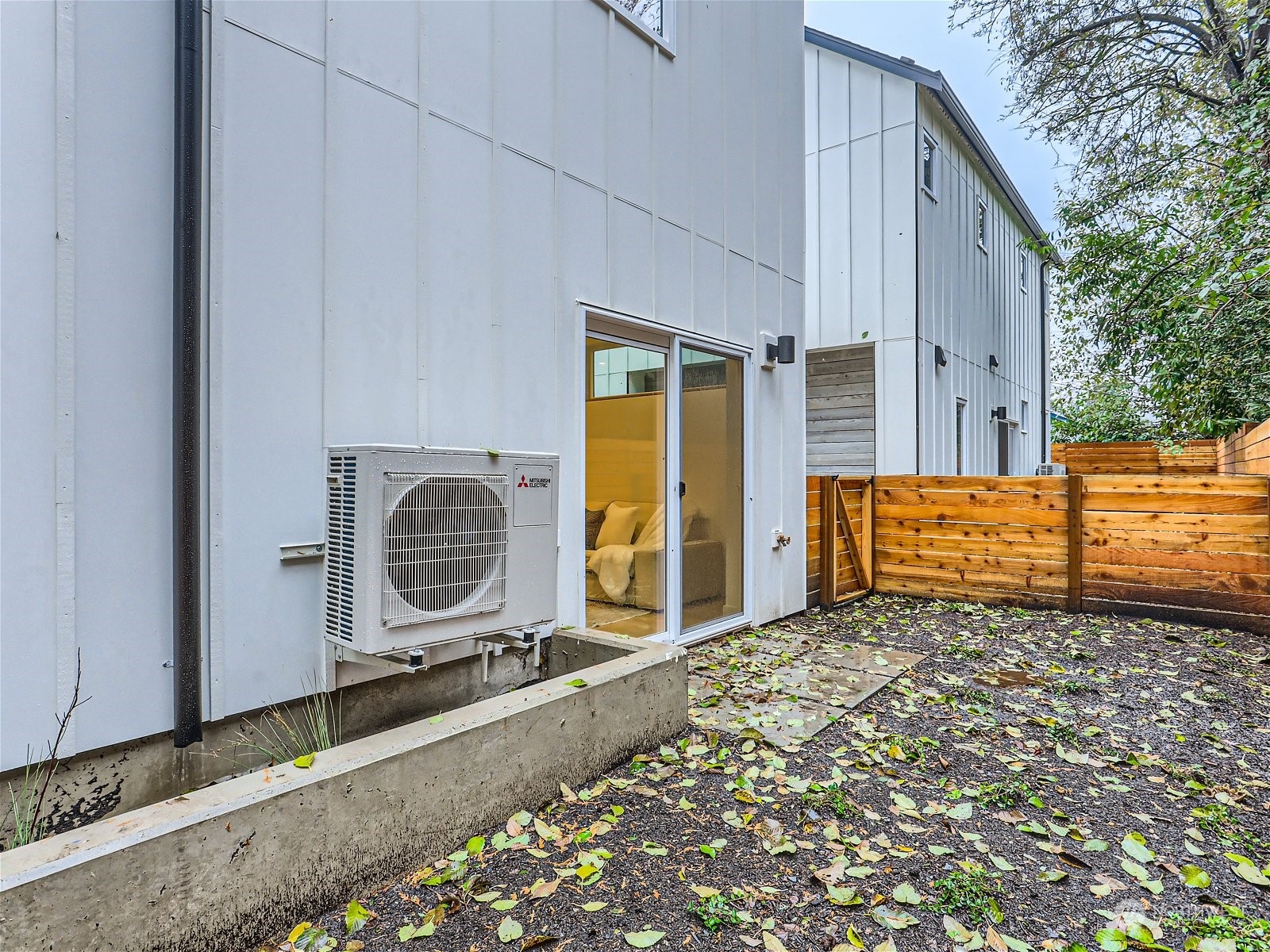 10342 Wallingford Avenue N Unit: B