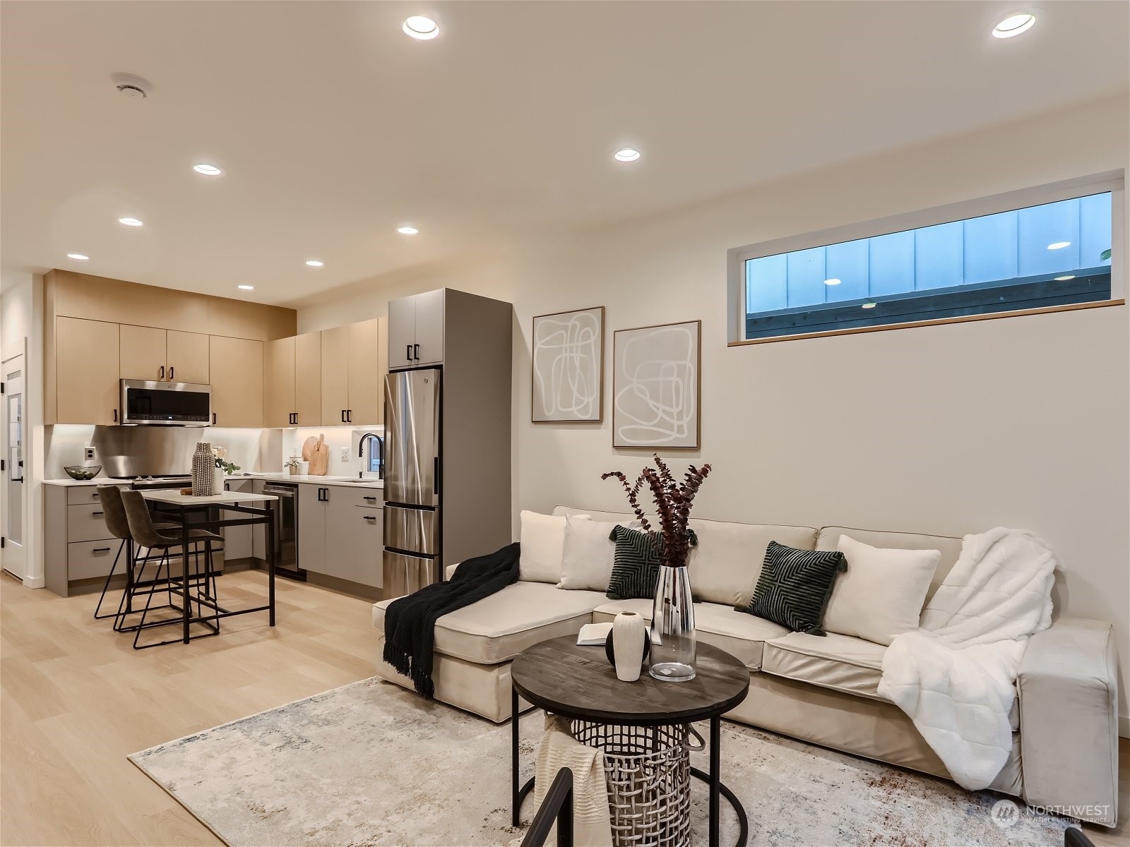 10342 Wallingford Avenue N Unit: B
