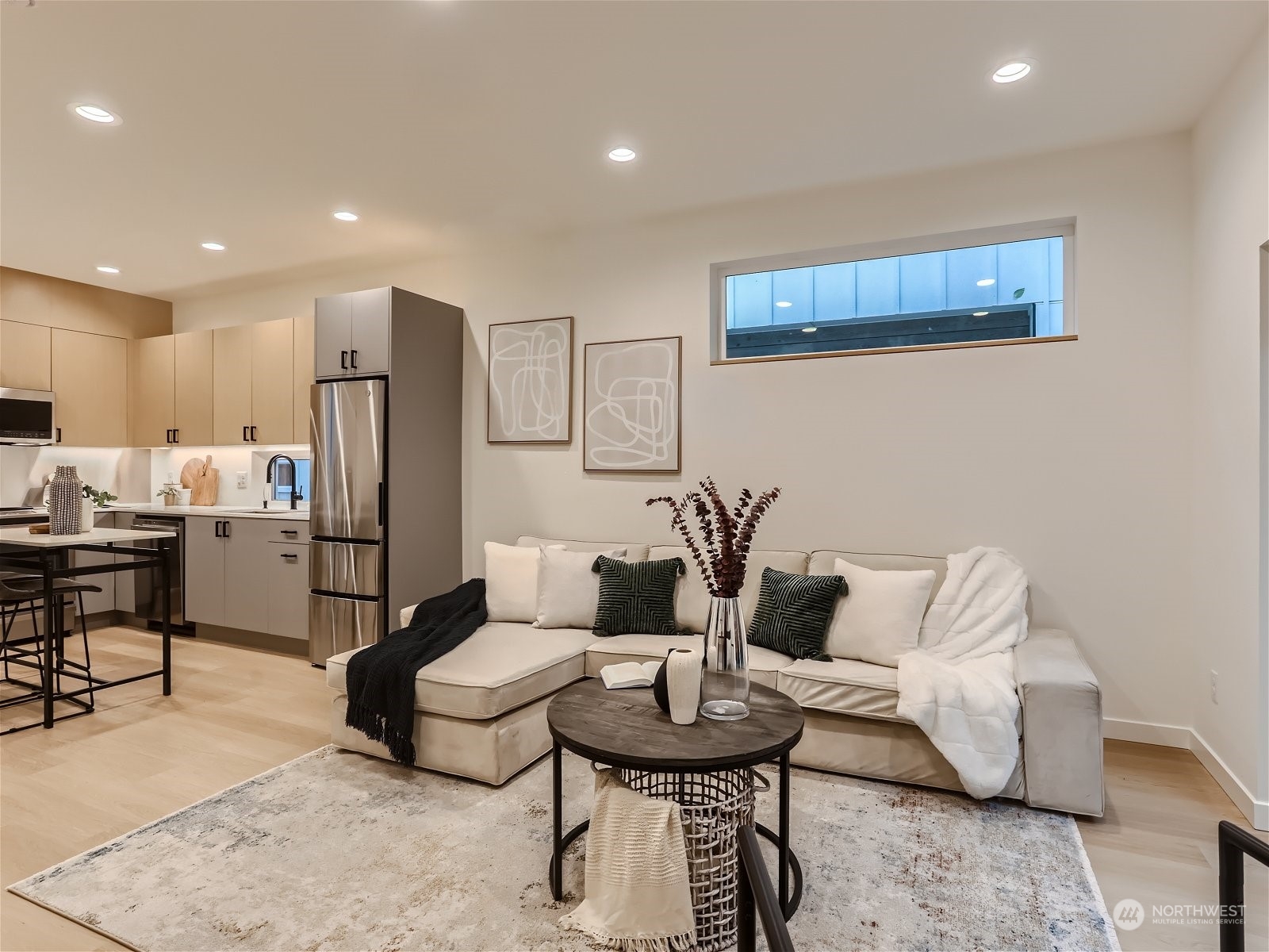 10342 Wallingford Avenue N Unit: B