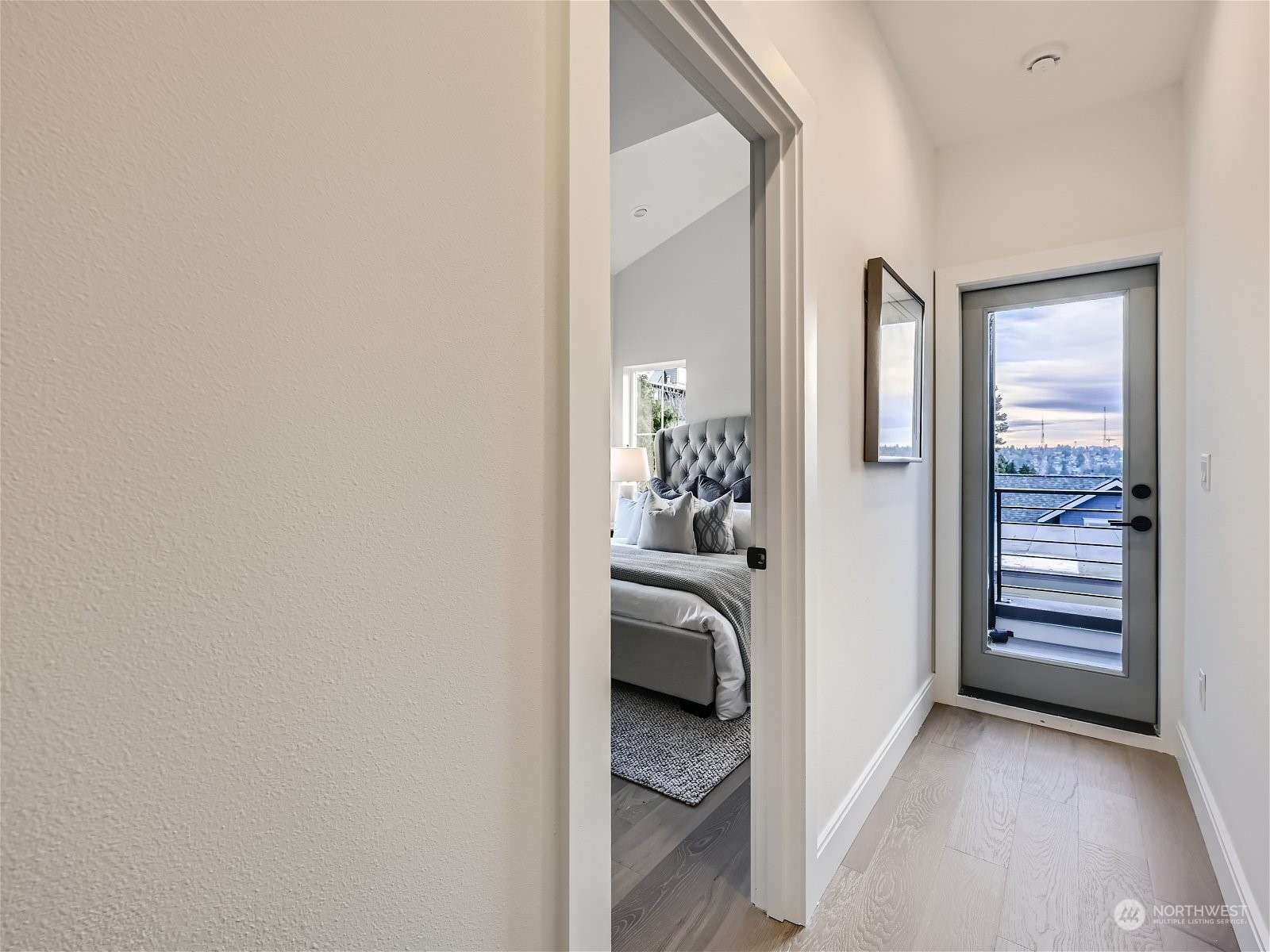 4220 Greenwood Avenue N Unit: B