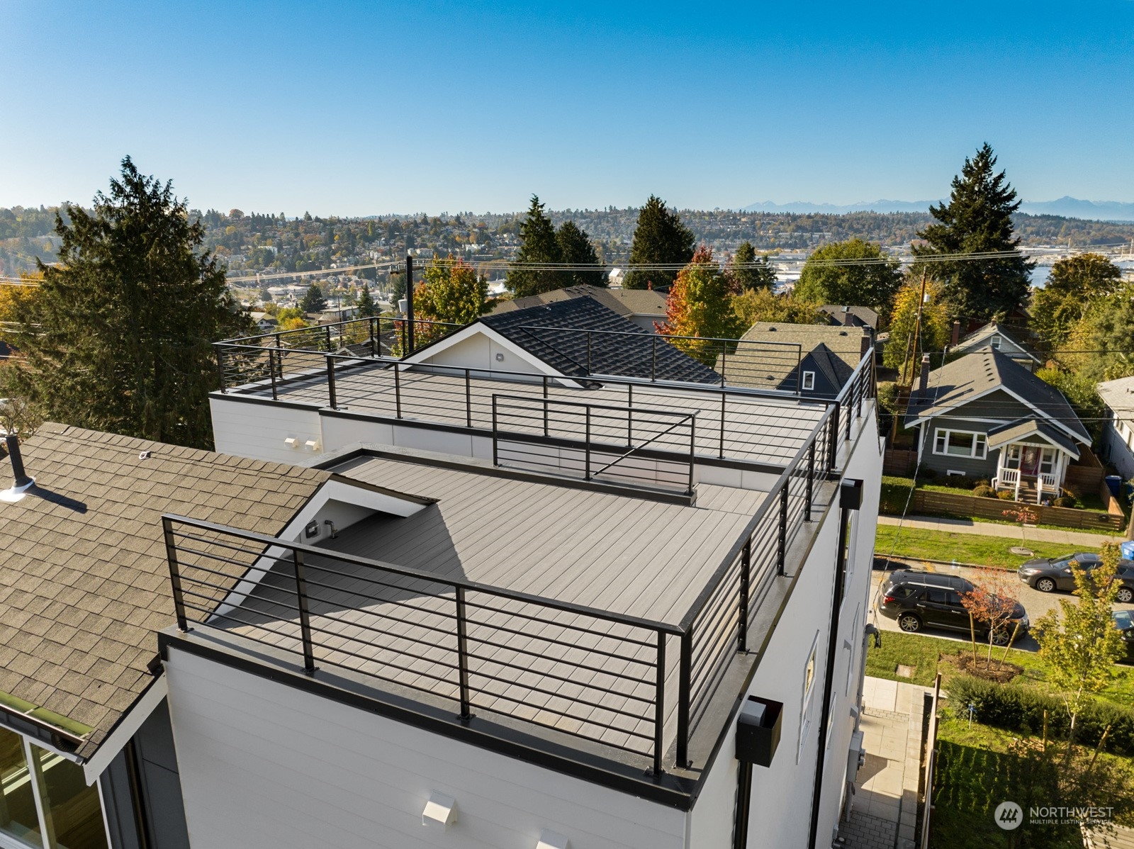 4220 Greenwood Avenue N Unit: B