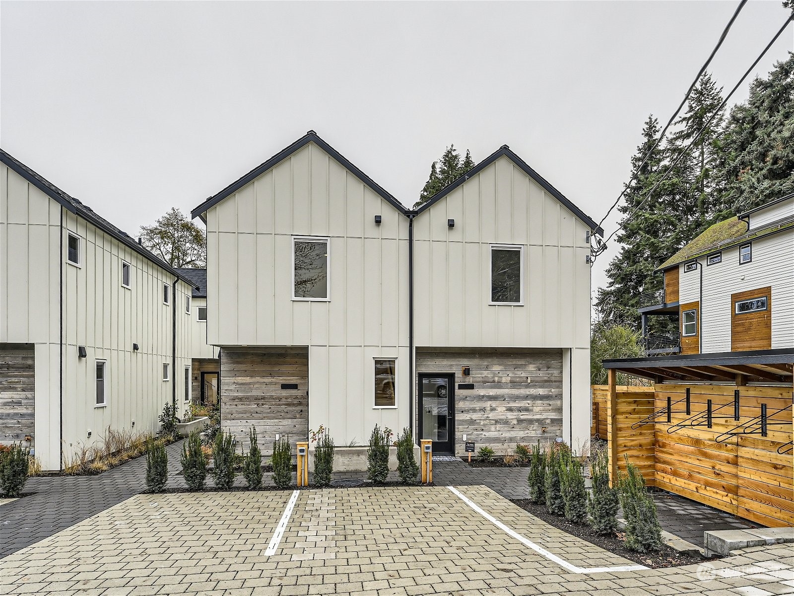 10346 Wallingford Avenue N Unit: B