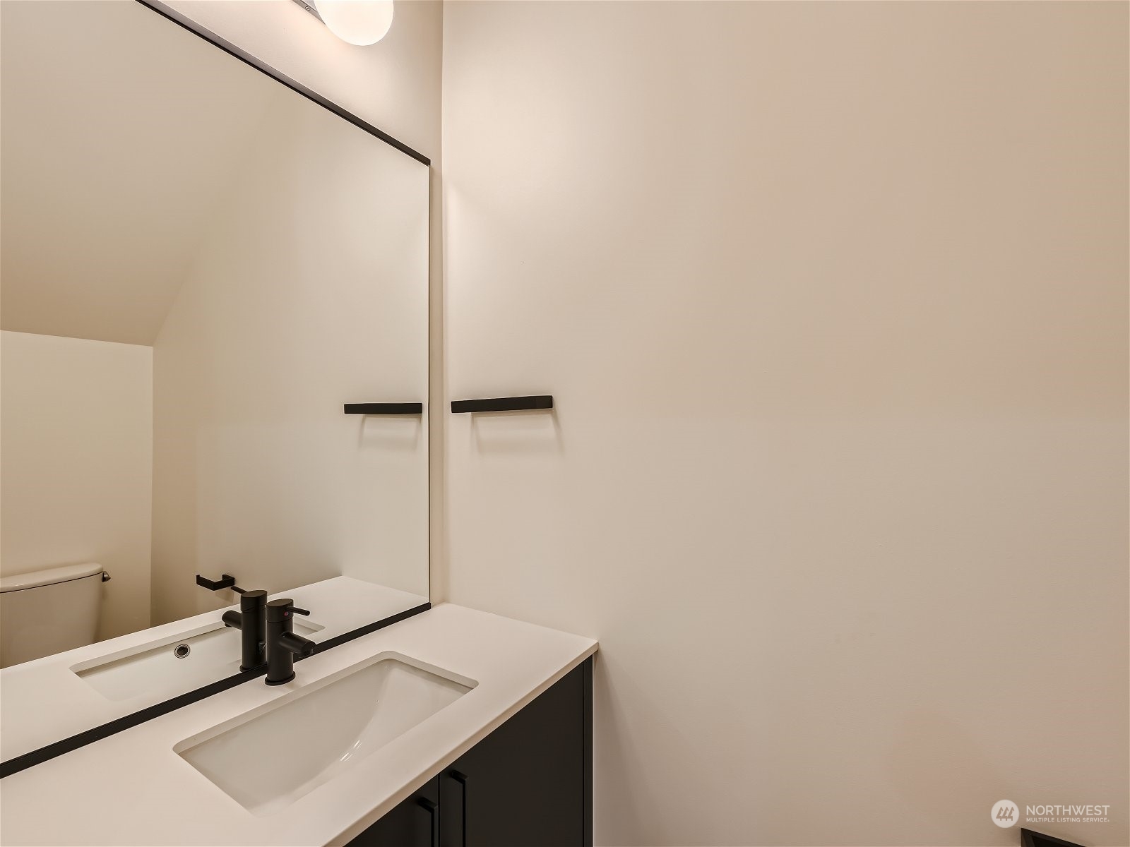 10346 Wallingford Avenue N Unit: B