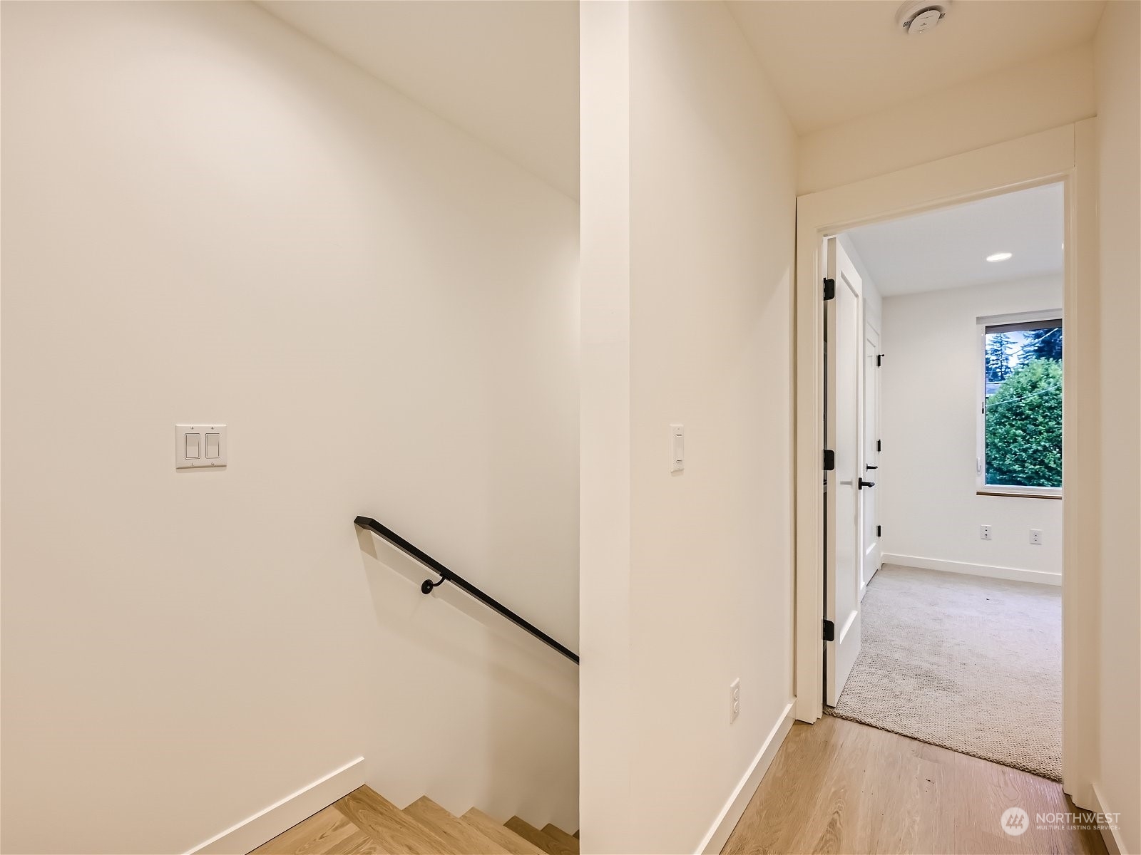 10346 Wallingford Avenue N Unit: B