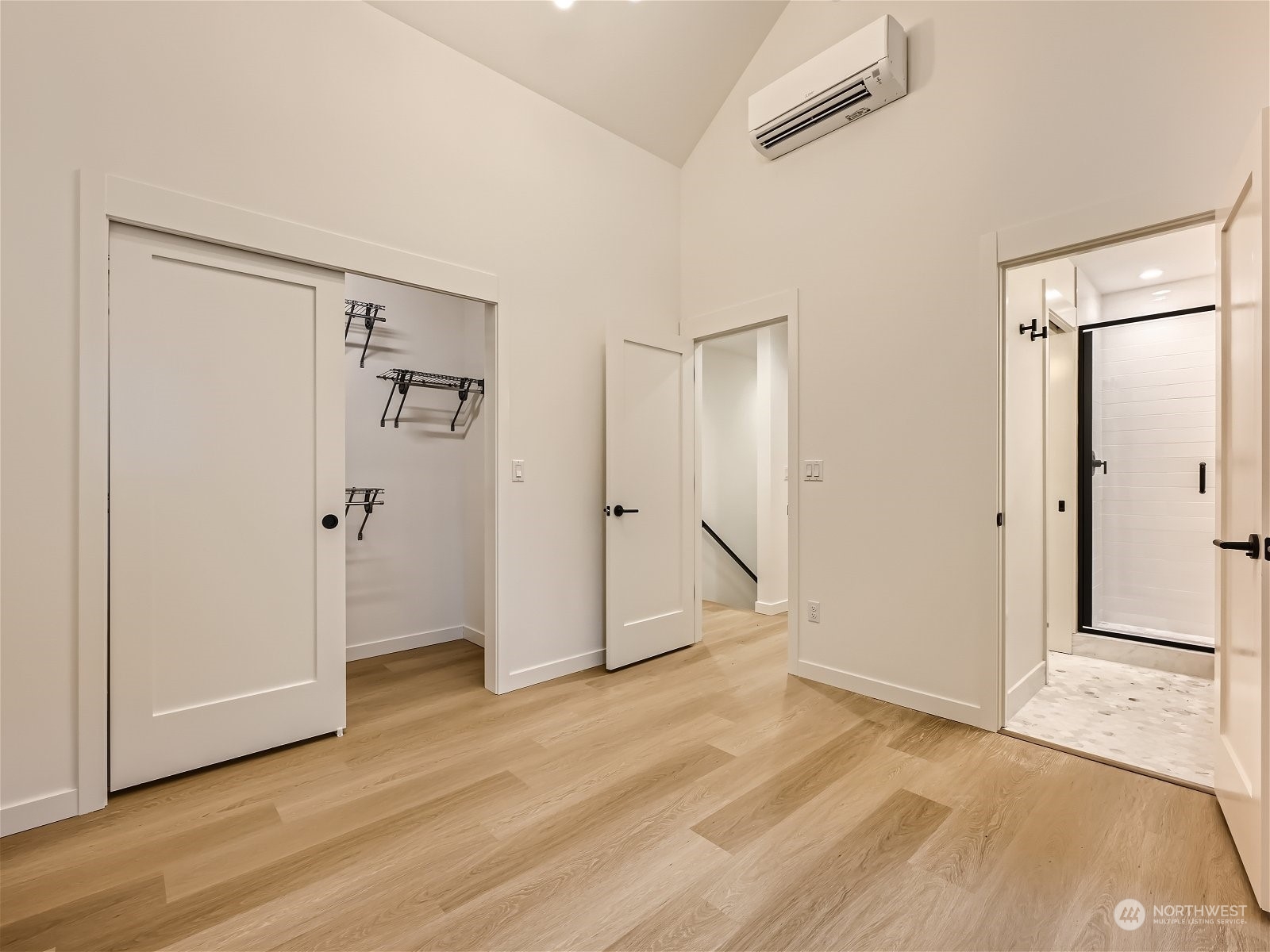 10346 Wallingford Avenue N Unit: B
