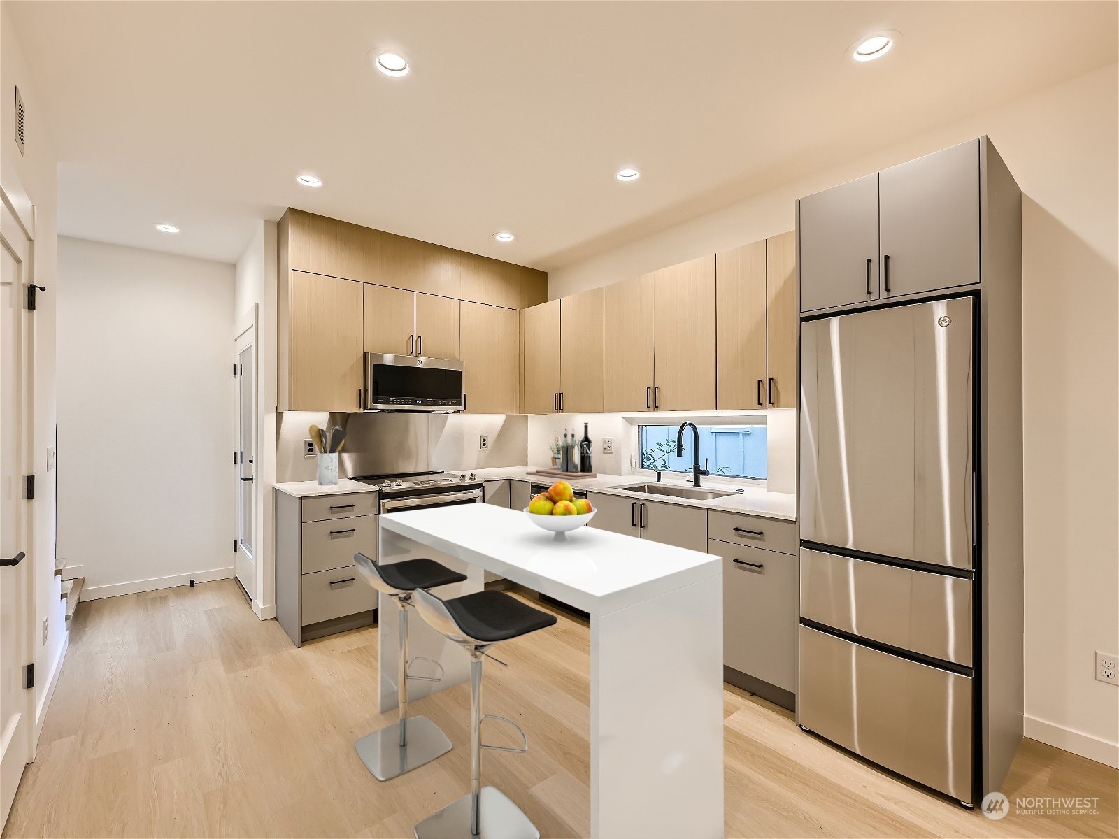 10346 Wallingford Avenue N Unit: B