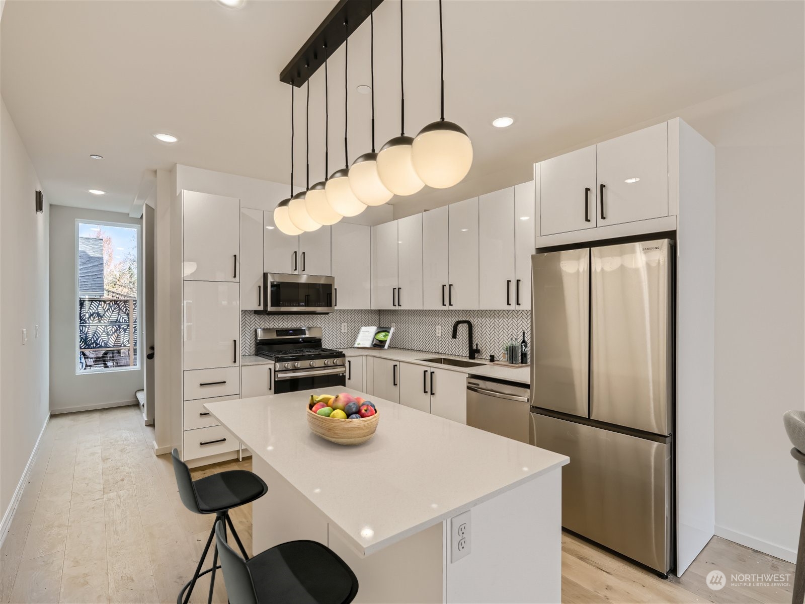 1108 33rd Avenue Unit: C