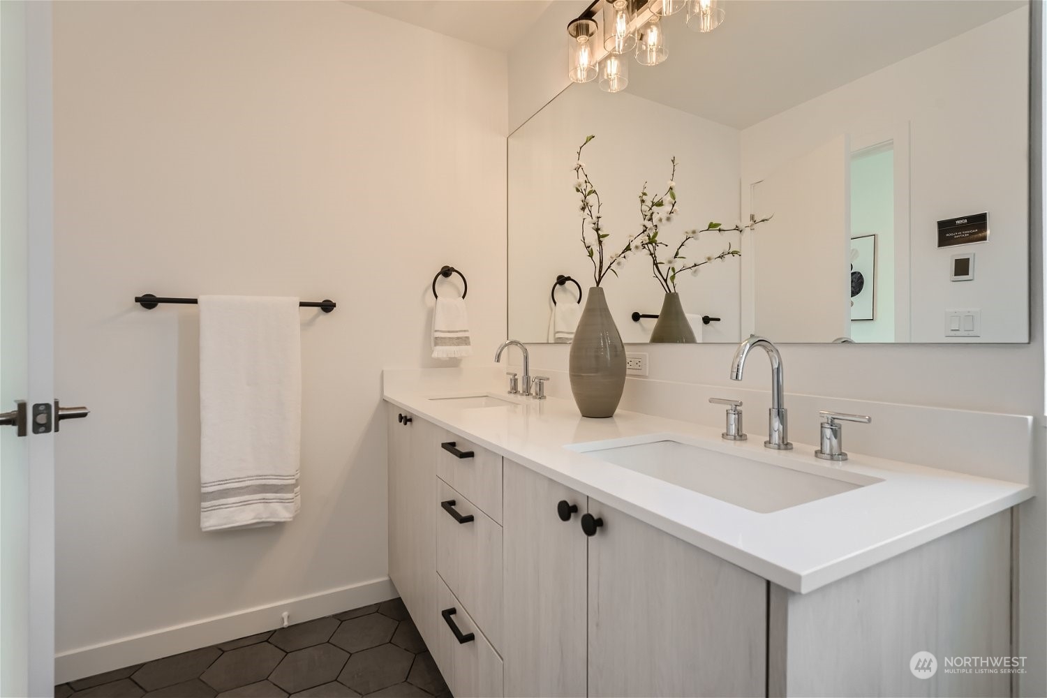 7510 43rd Avenue S Unit: B