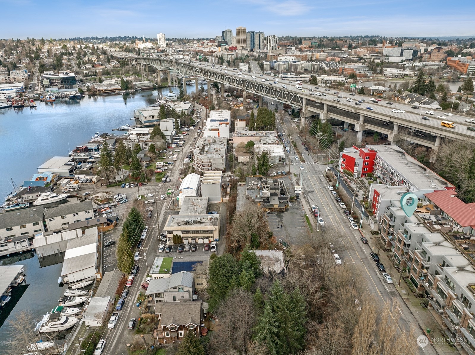 2920 Eastlake Avenue E Unit: 208