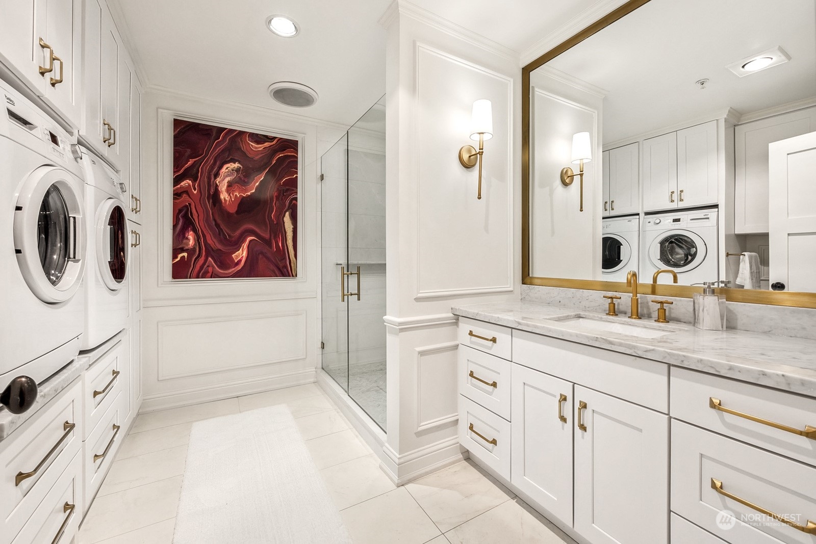 2920 Eastlake Avenue E Unit: 208