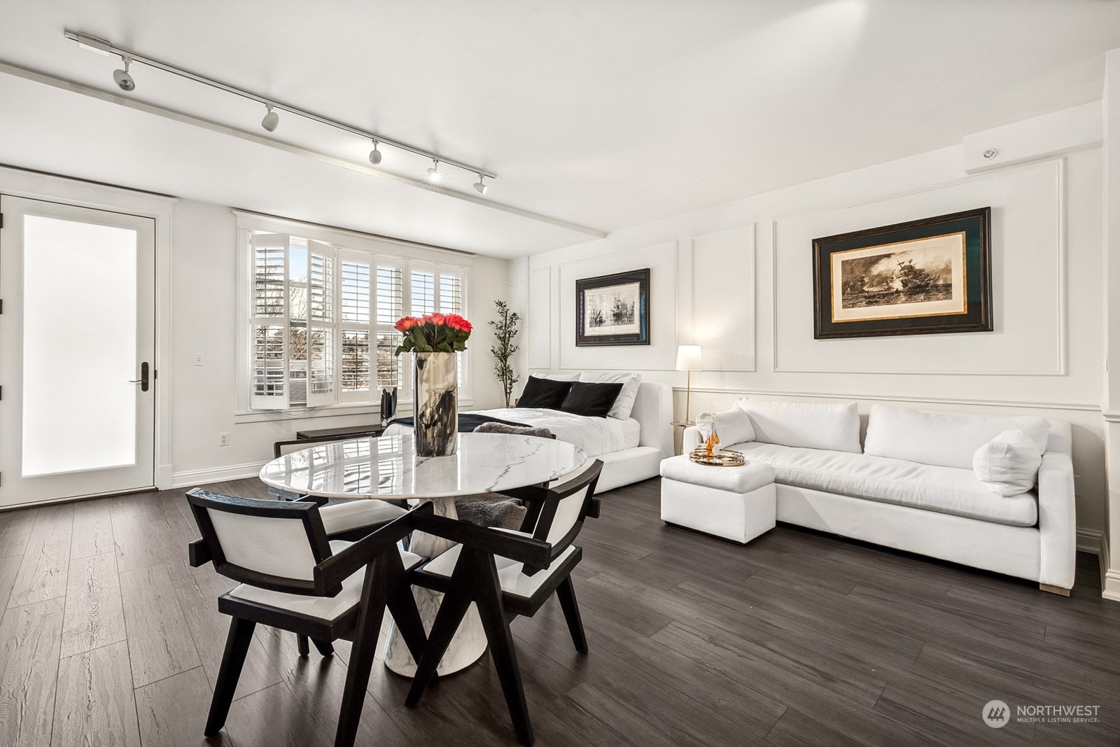 2920 Eastlake Avenue E Unit: 208