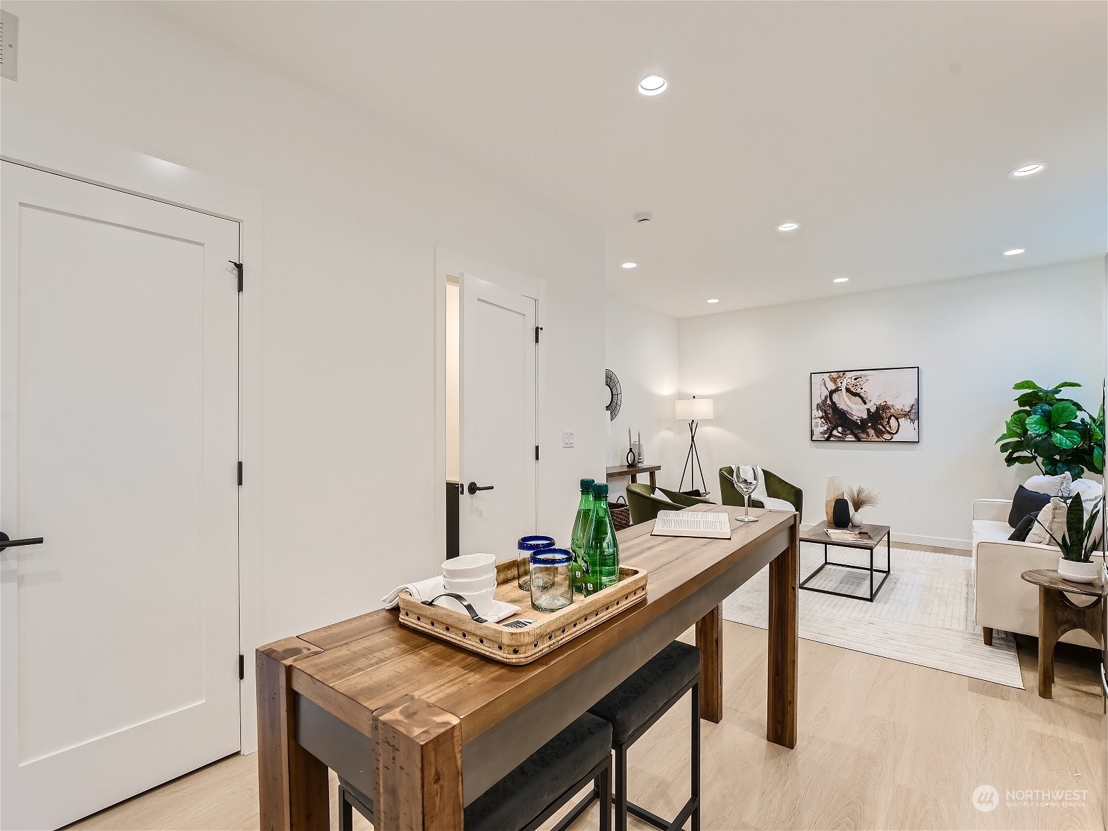 10344 Wallingford Avenue N Unit: B