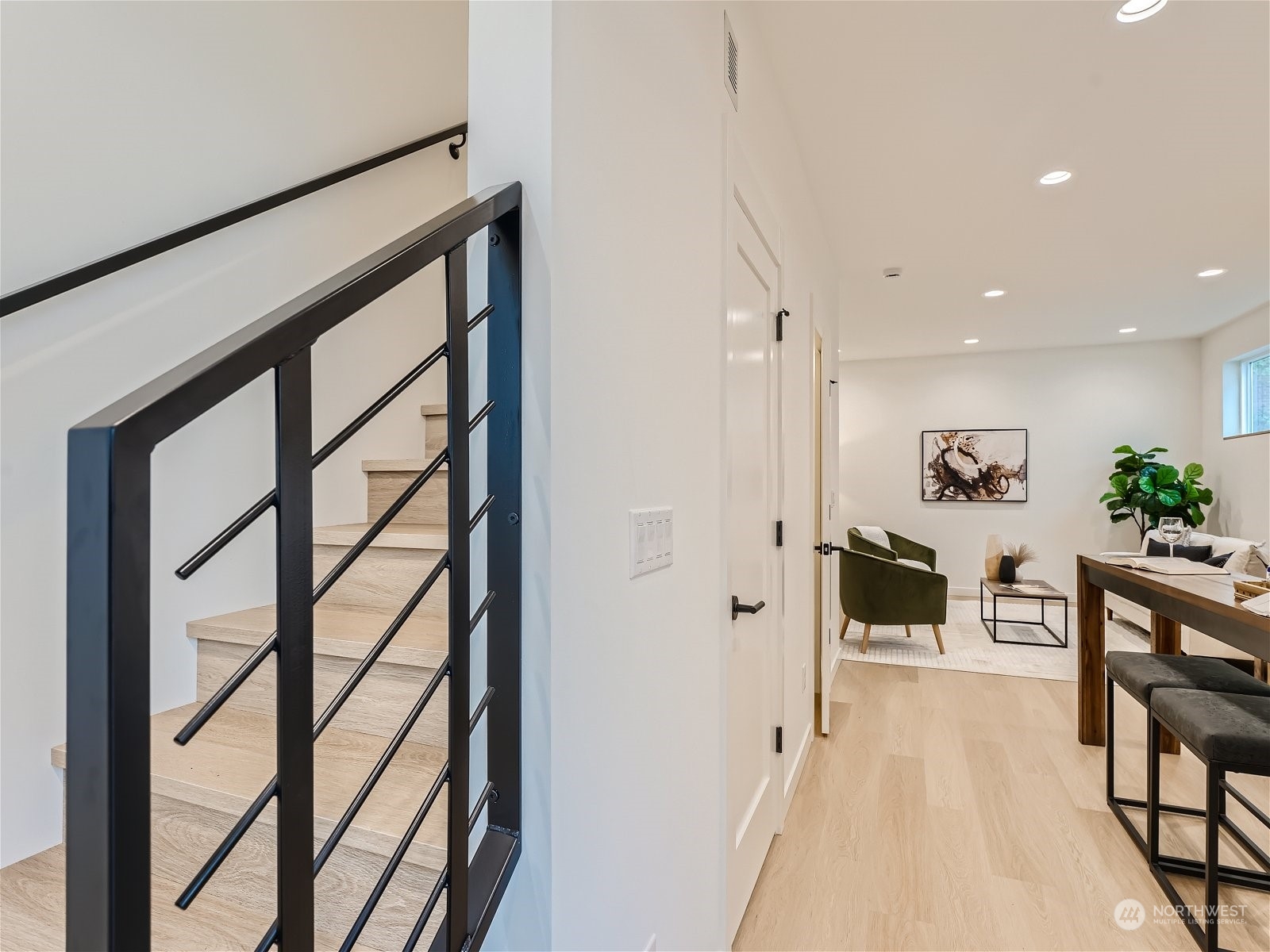 10344 Wallingford Avenue N Unit: B