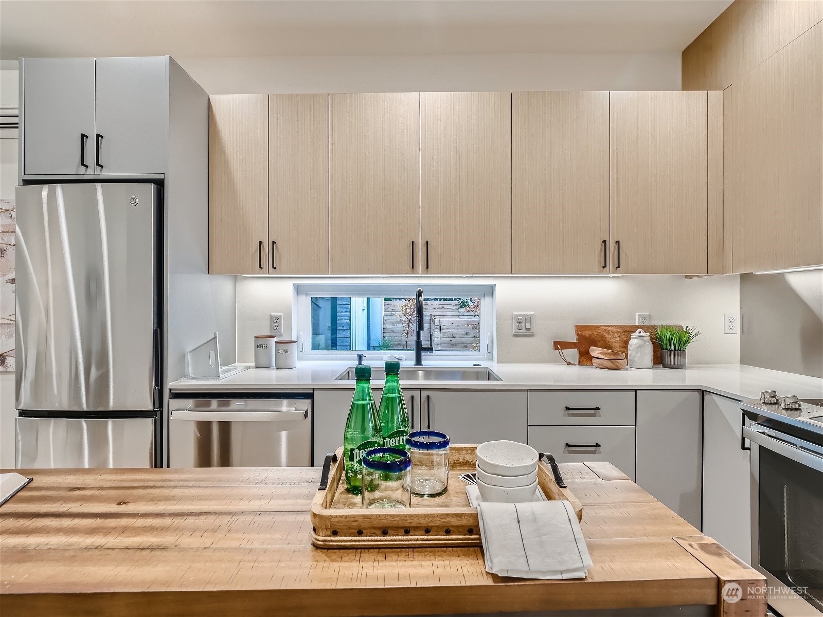 10344 Wallingford Avenue N Unit: B