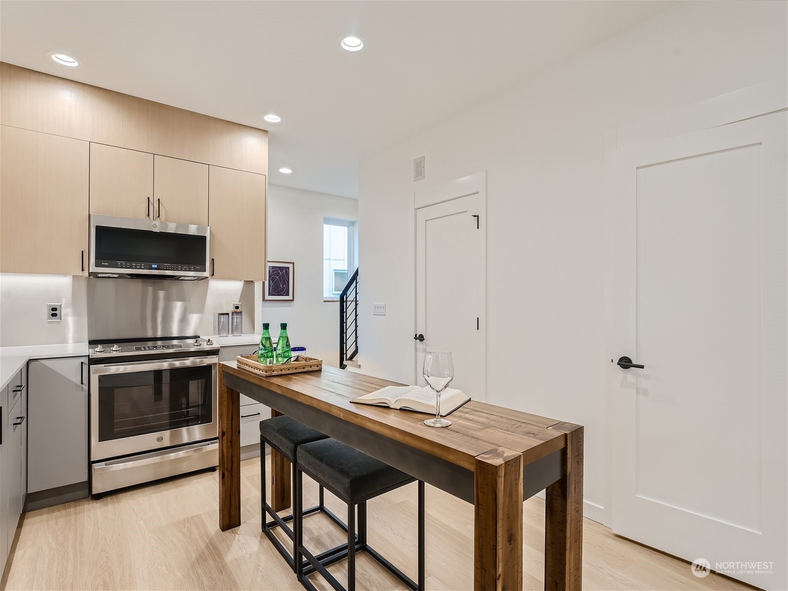 10344 Wallingford Avenue N Unit: B