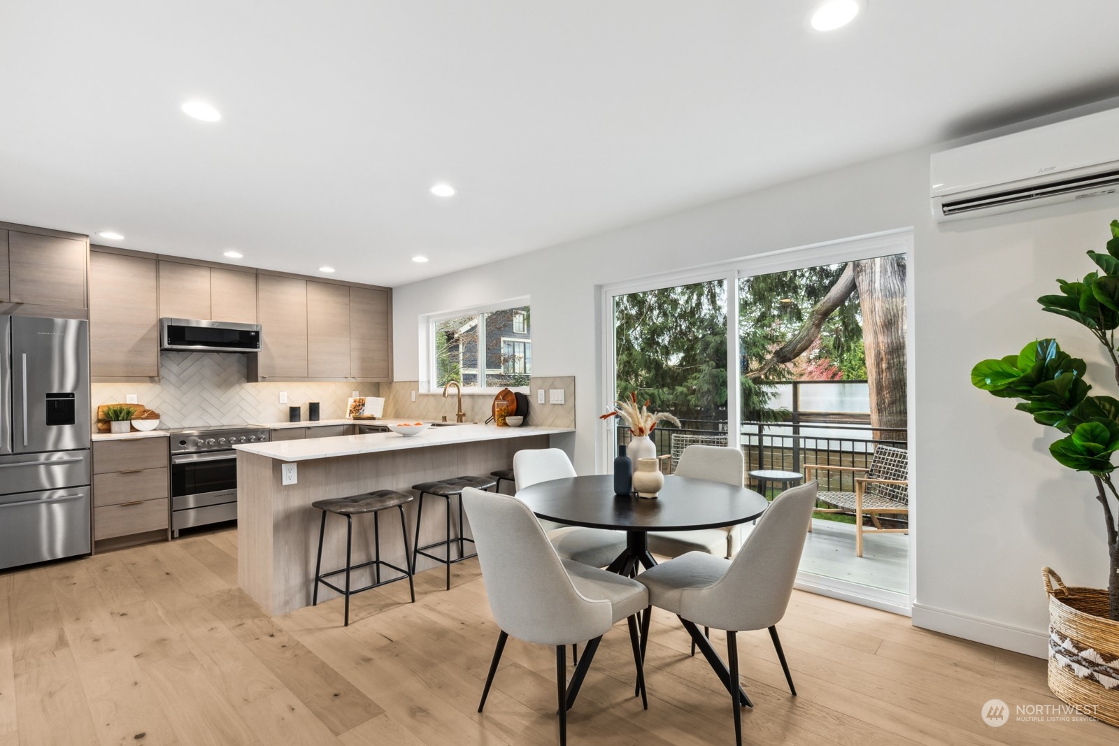 358 N 75th Street