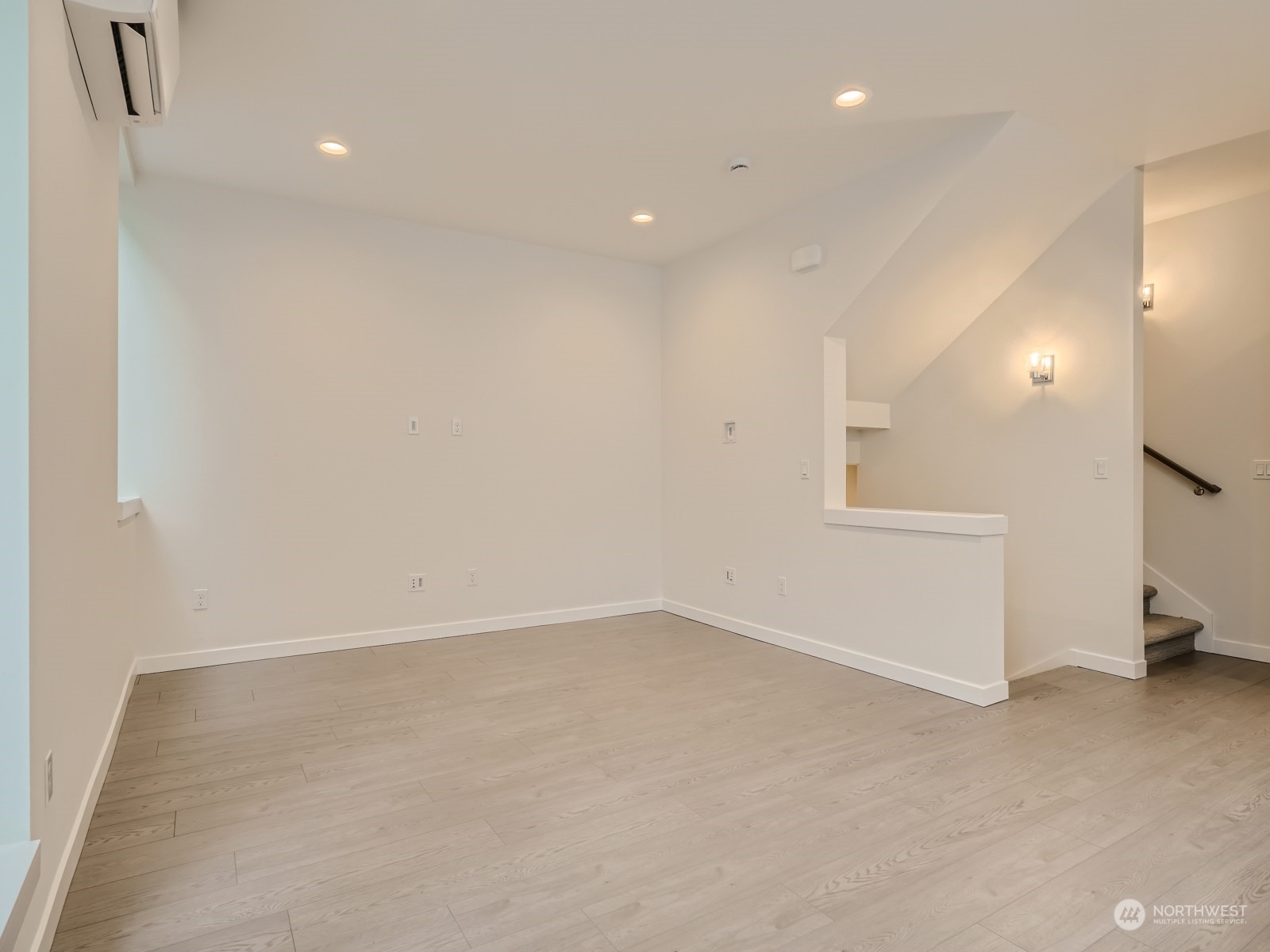 3412 15th Avenue W Unit: B