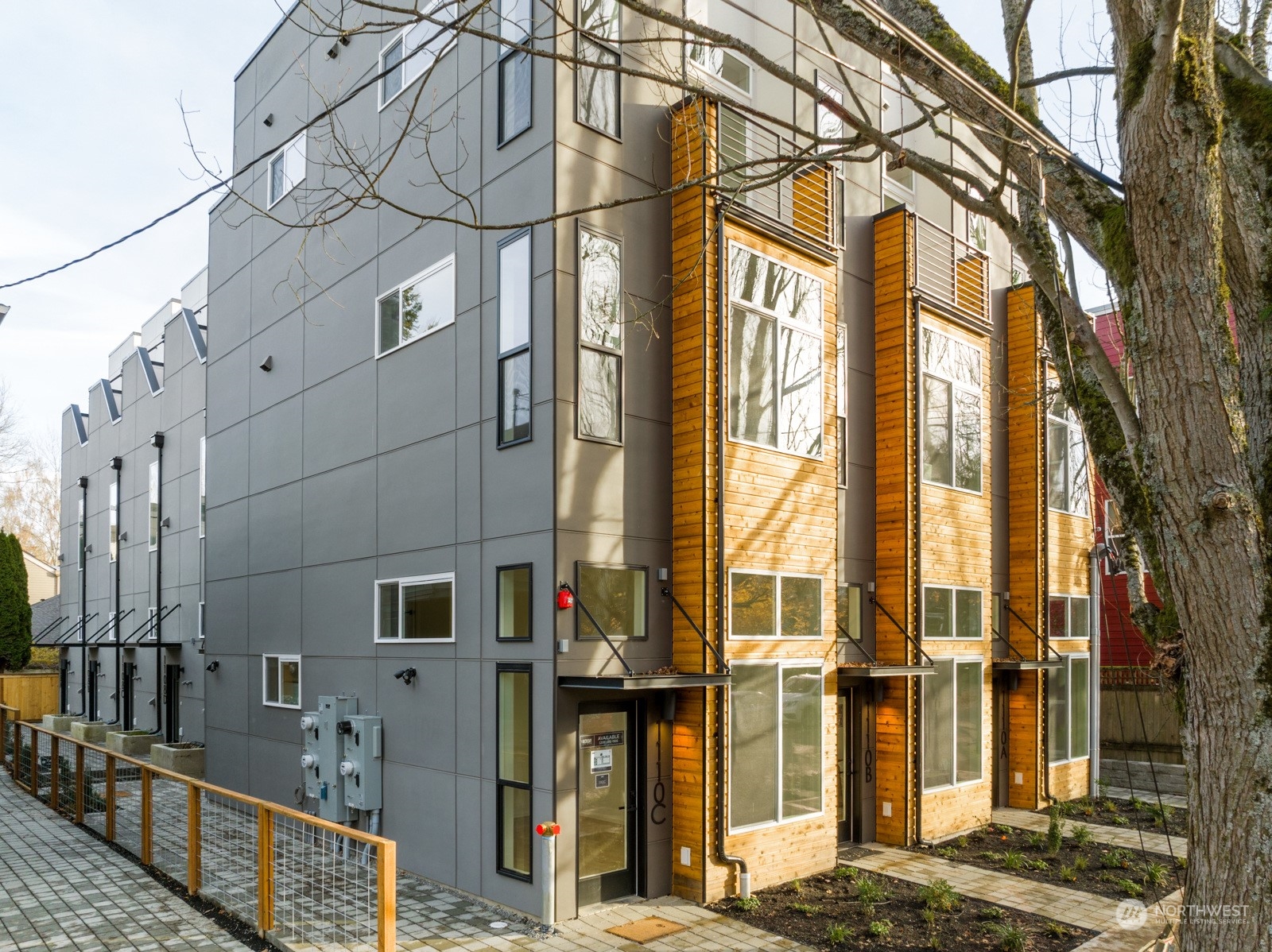 1110 33rd Avenue Unit: C