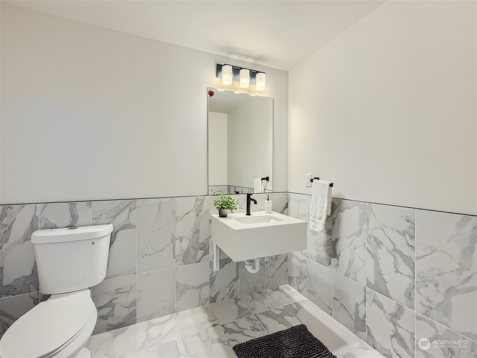 1110 33rd Avenue Unit: C